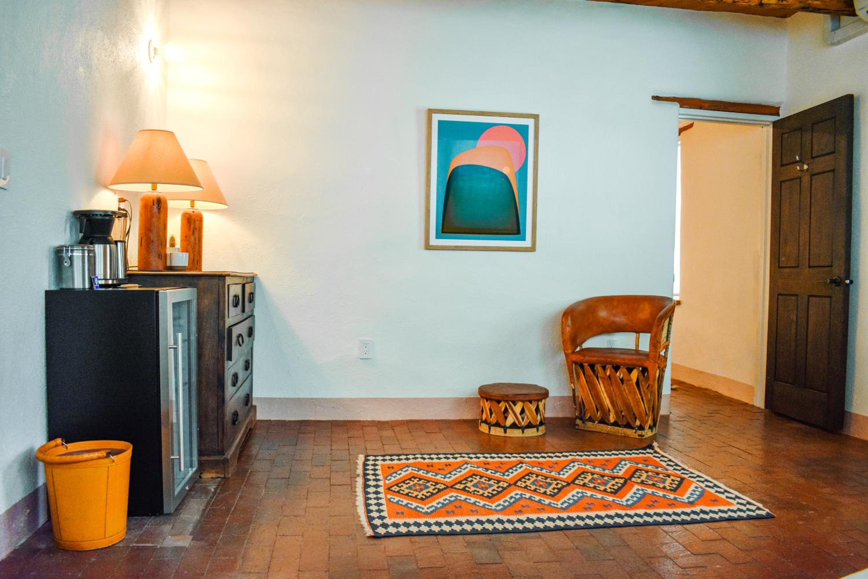 King Studio with Sofa Bed - Photo 10