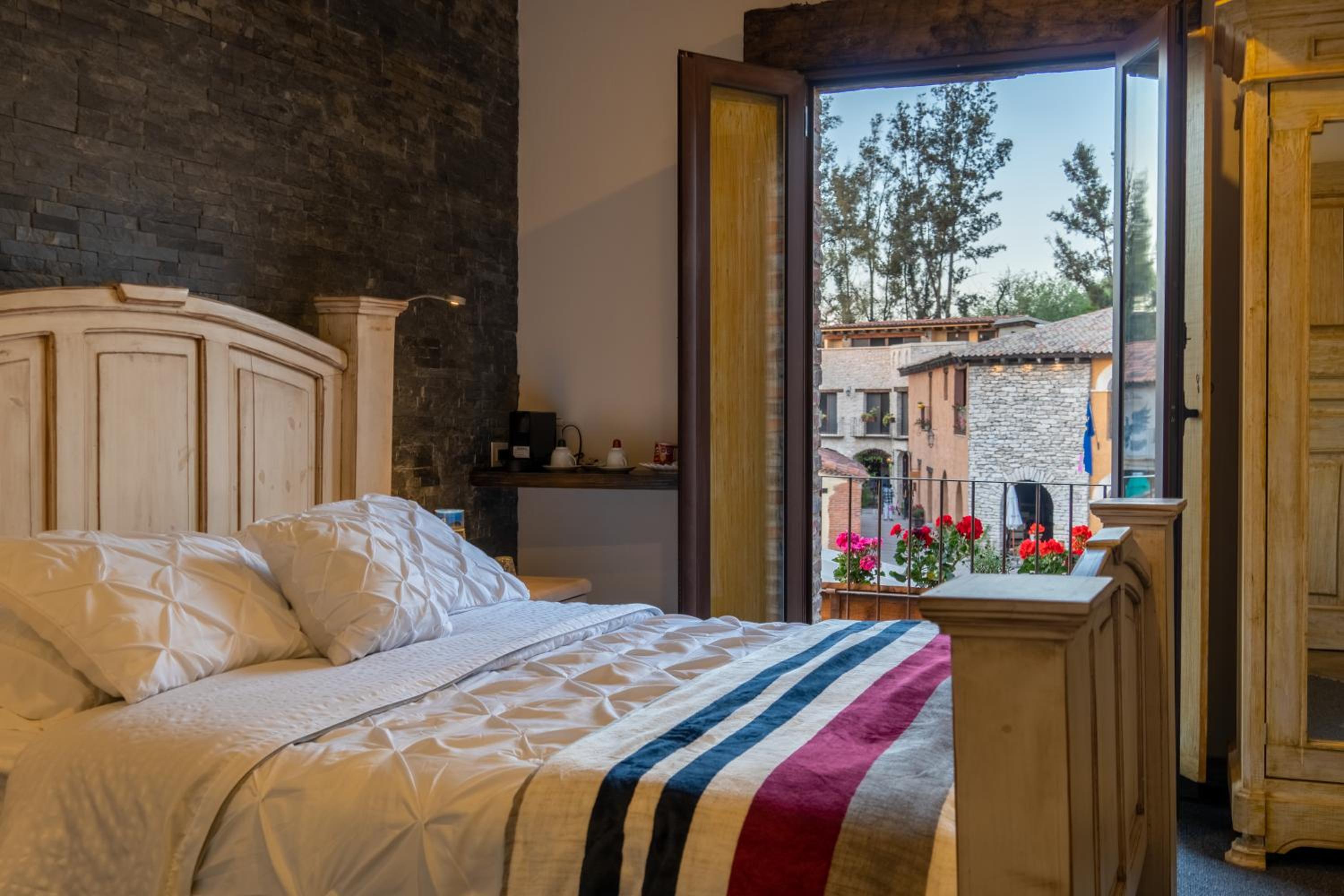 Standard Double Room - Photo 6