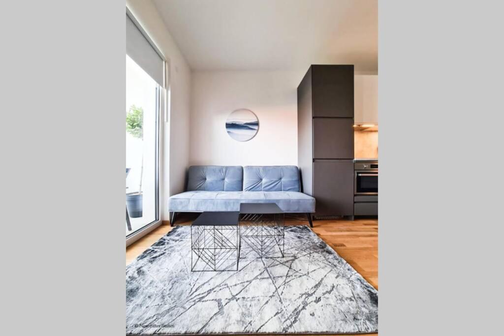 One-Bedroom Apartment - Photo 8