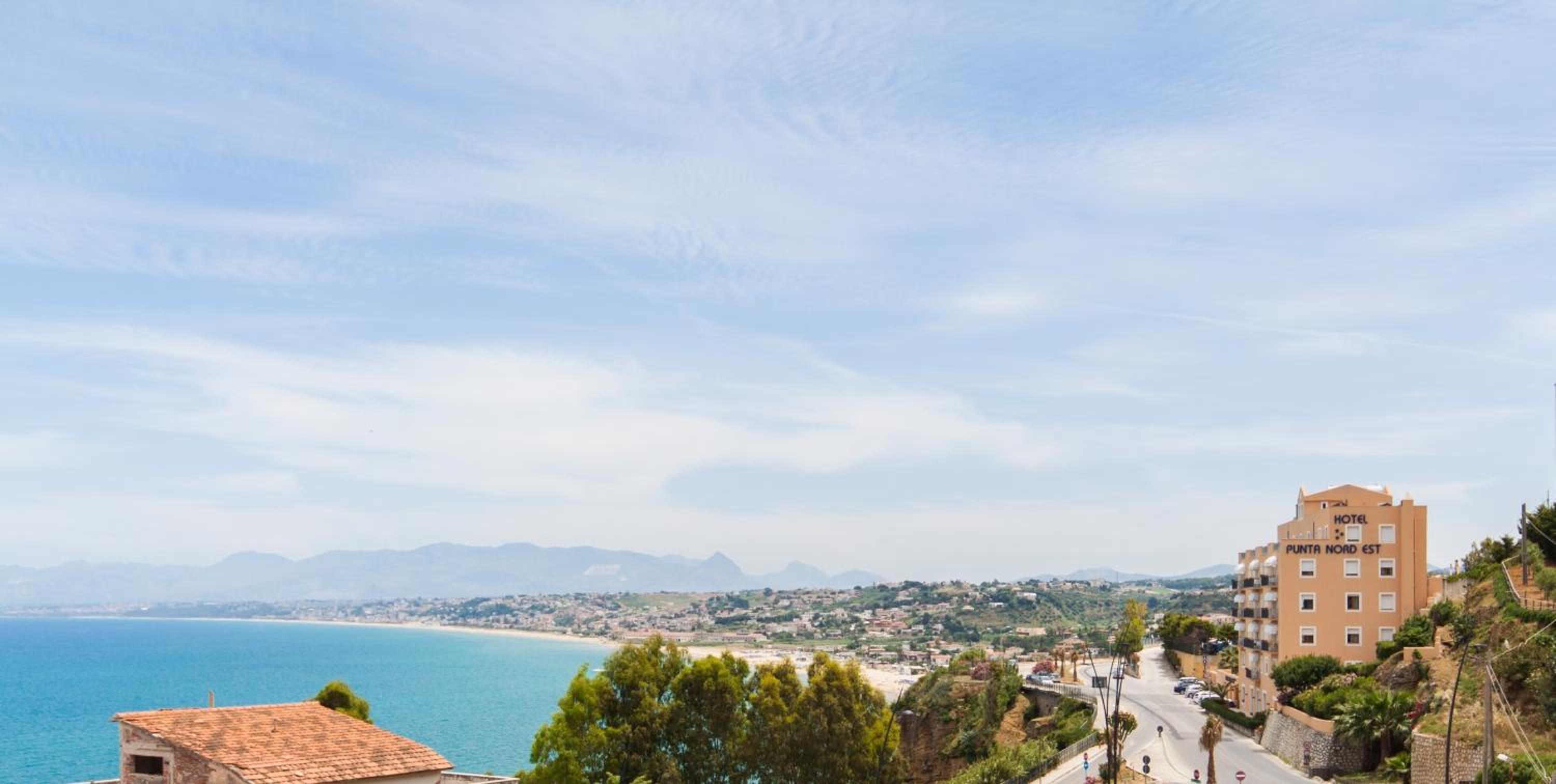 Superior Double or Twin Room with Sea View photo 2
