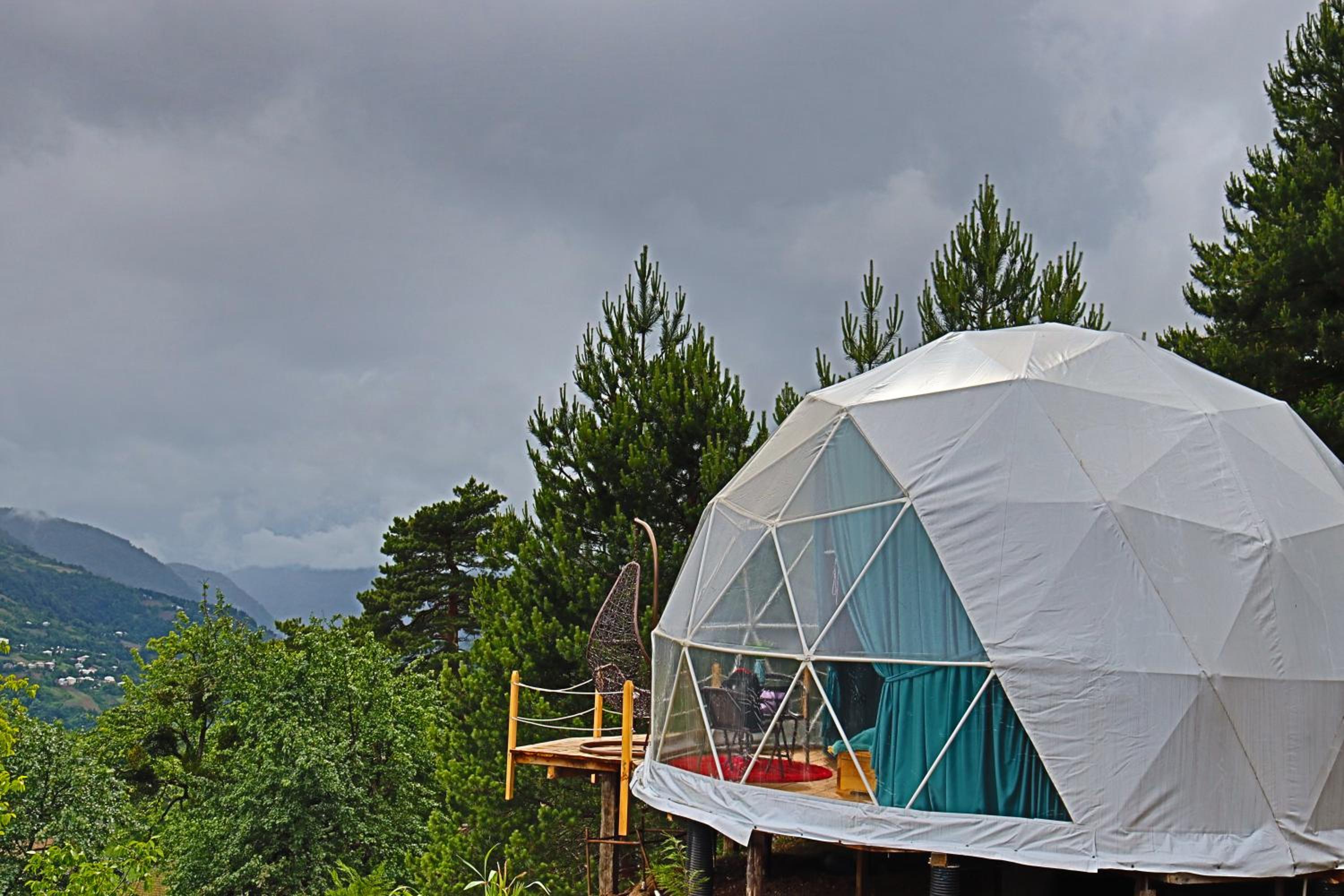 Deluxe Double Room with Balcony - Photo 4