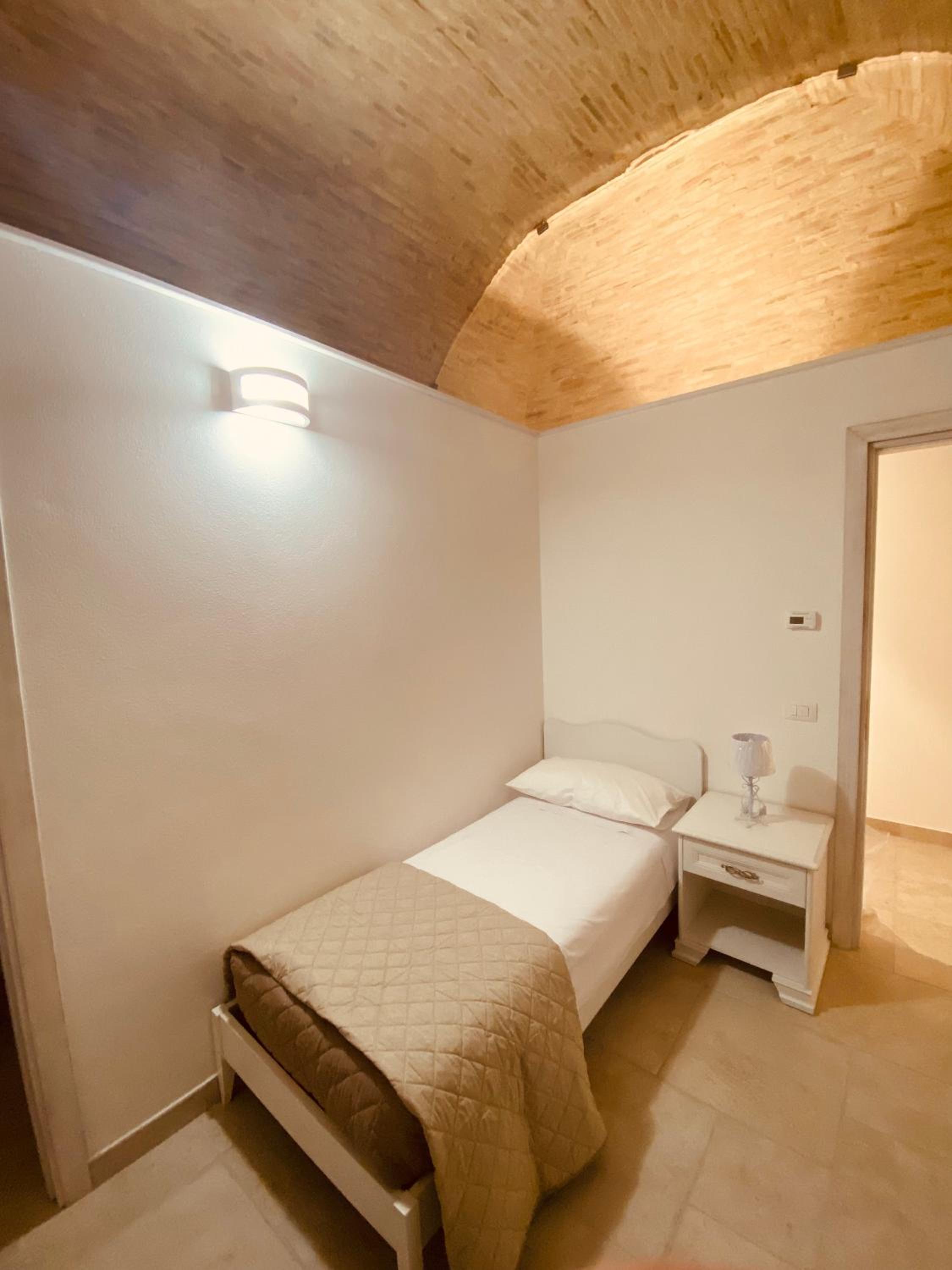 Single Room photo 1