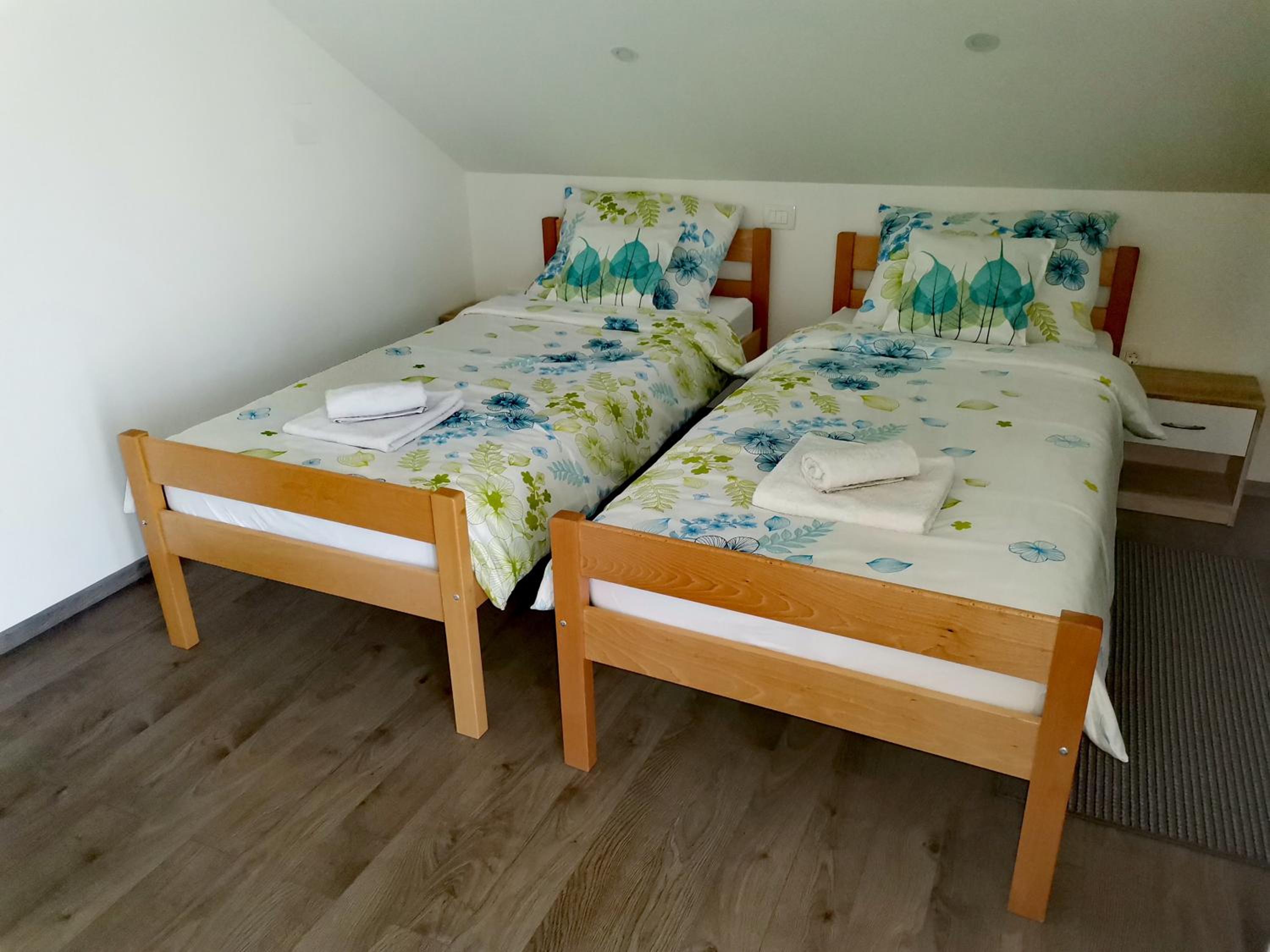 Twin Room - Photo 1