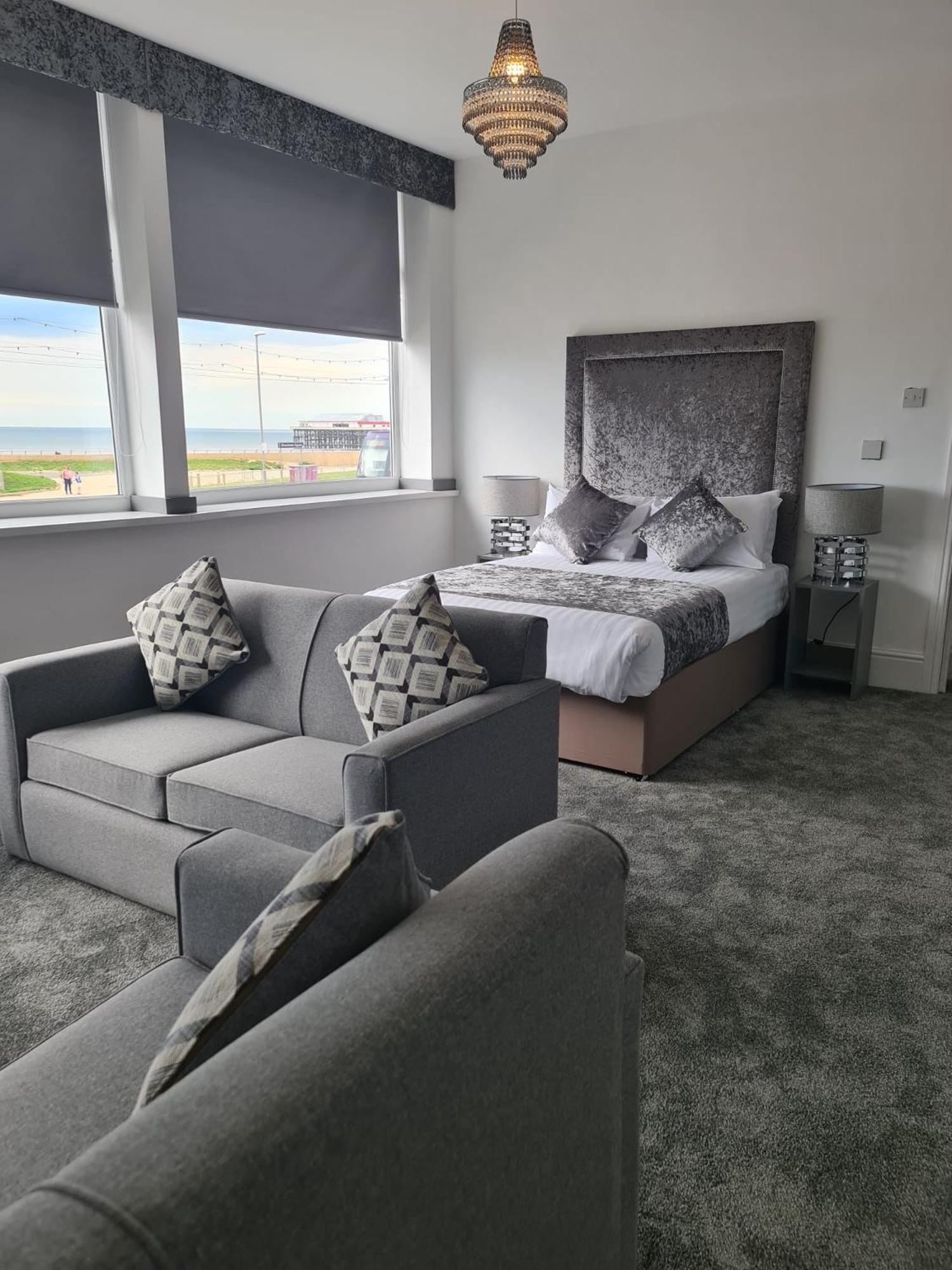 King Suite with Sea View photo 3