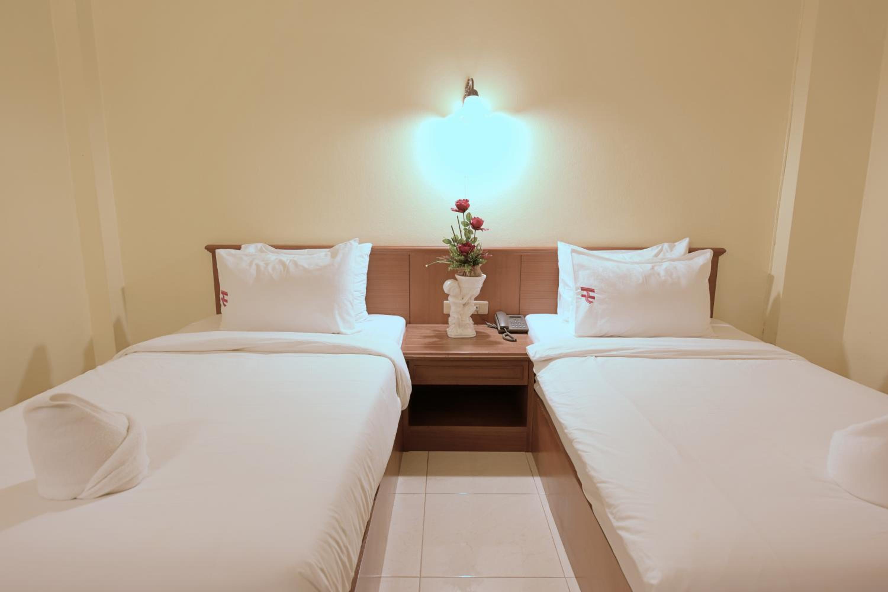 Deluxe Twin Room - Photo 5