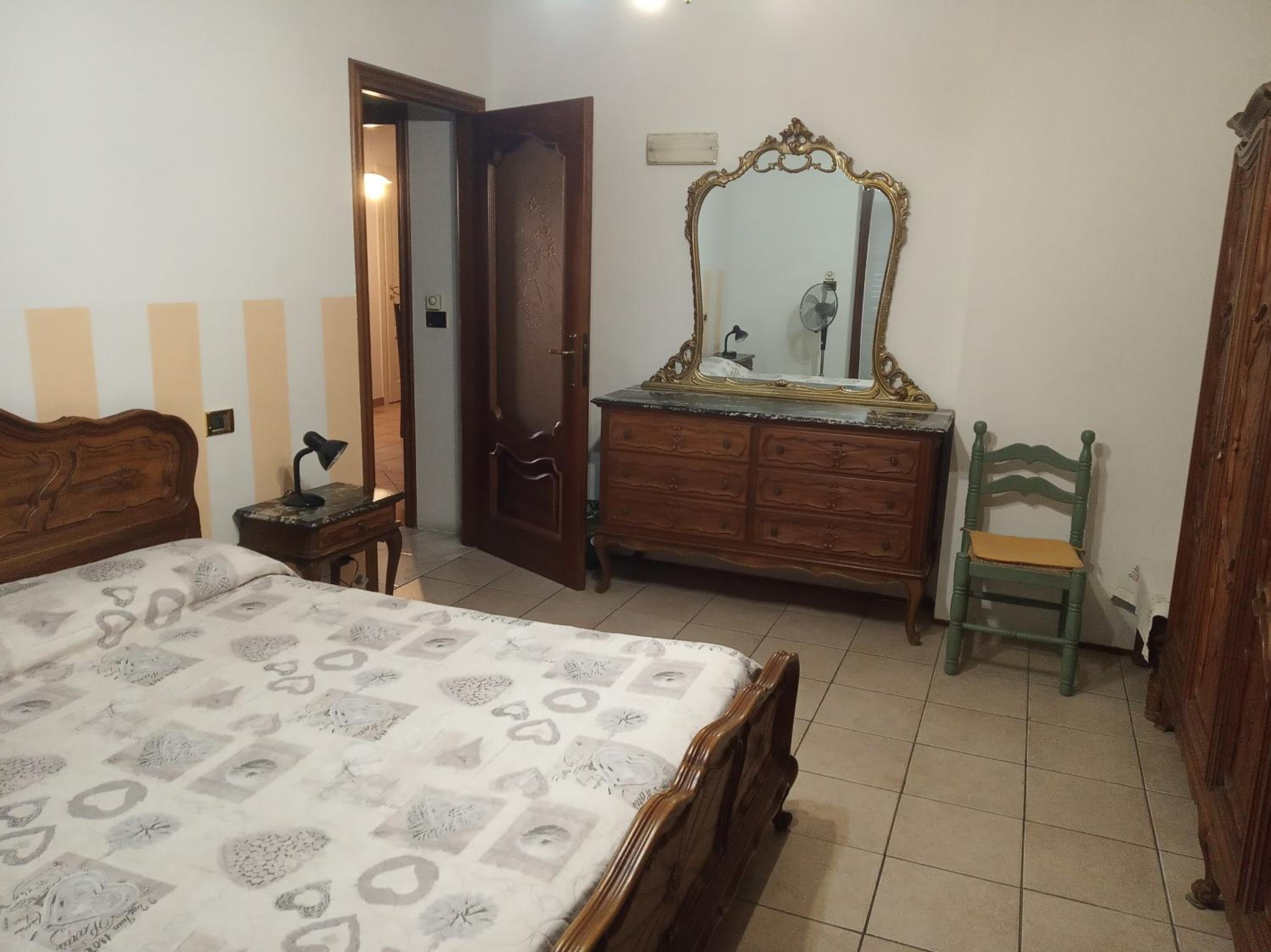 Double Room - Photo 3