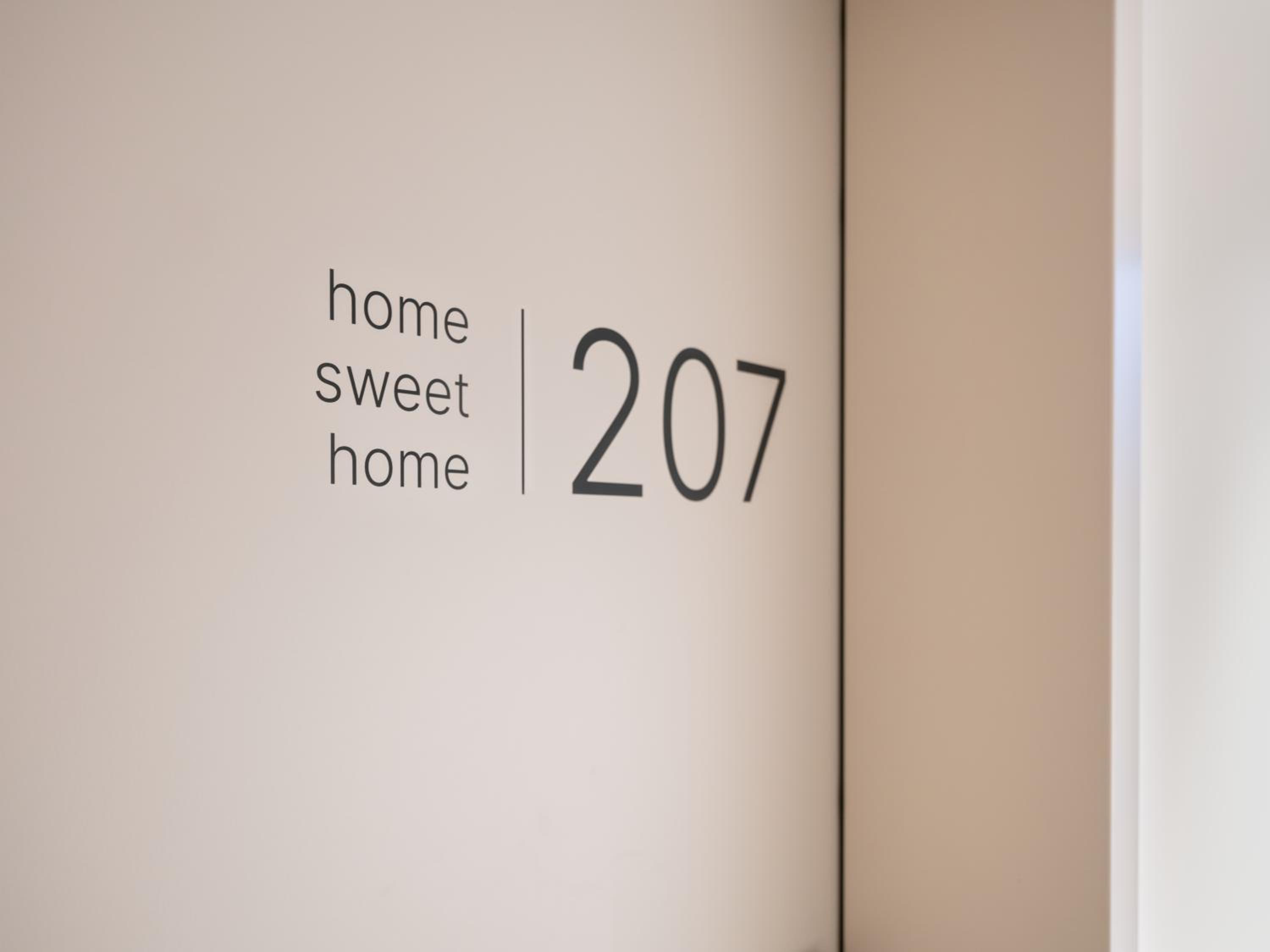 Standard Family Room - Photo 3