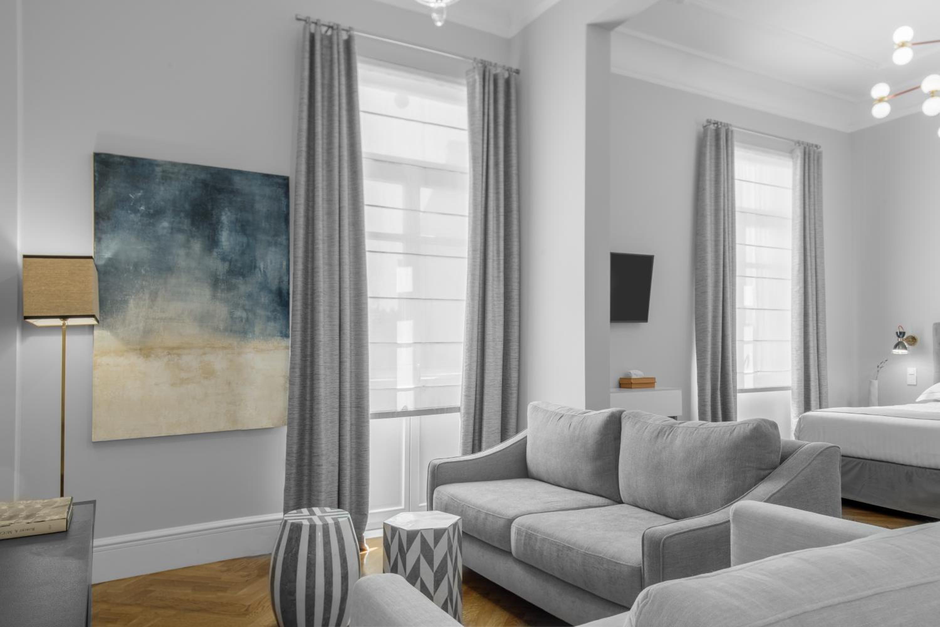 Signature Suite with Balcony & Acropolis View