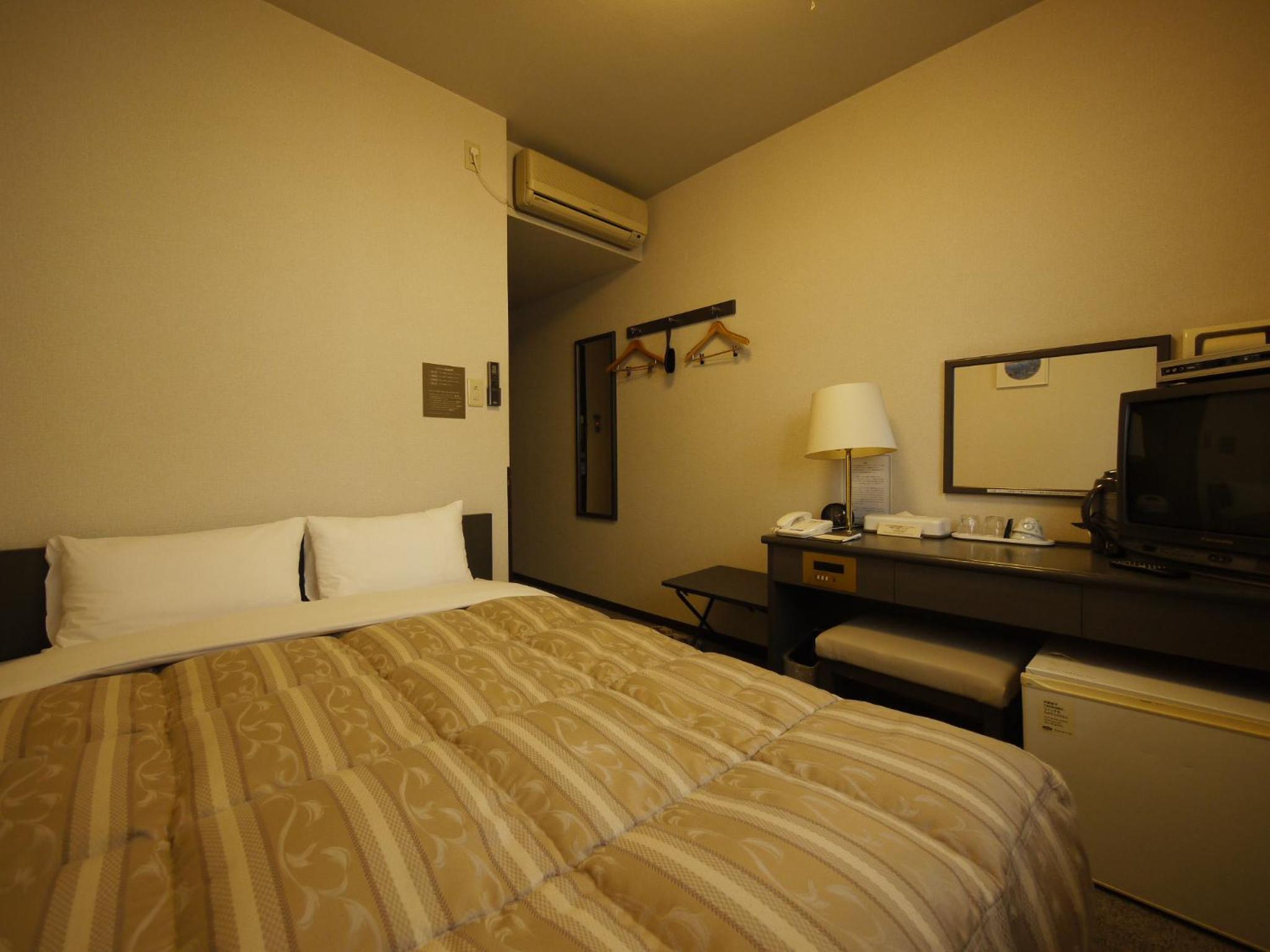 Double Room with Small Double Bed - Smoking
