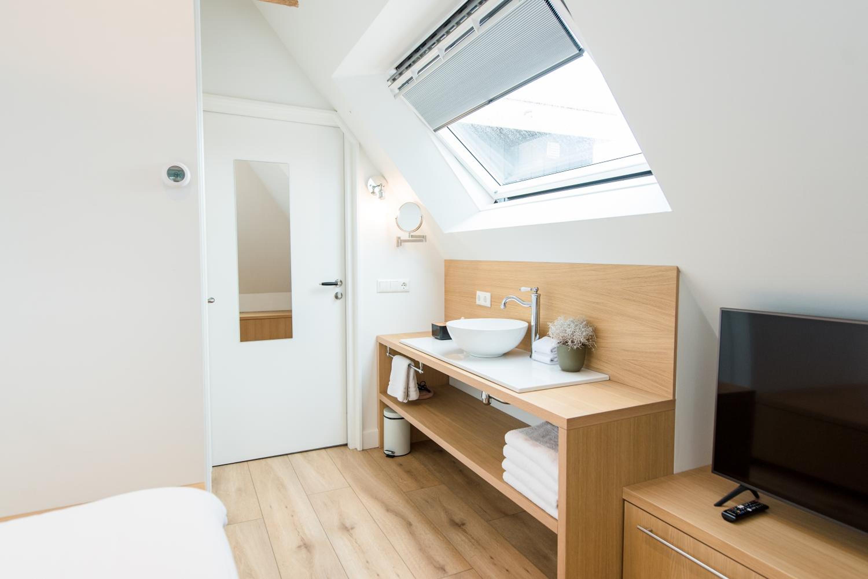 Small Double Room photo 2