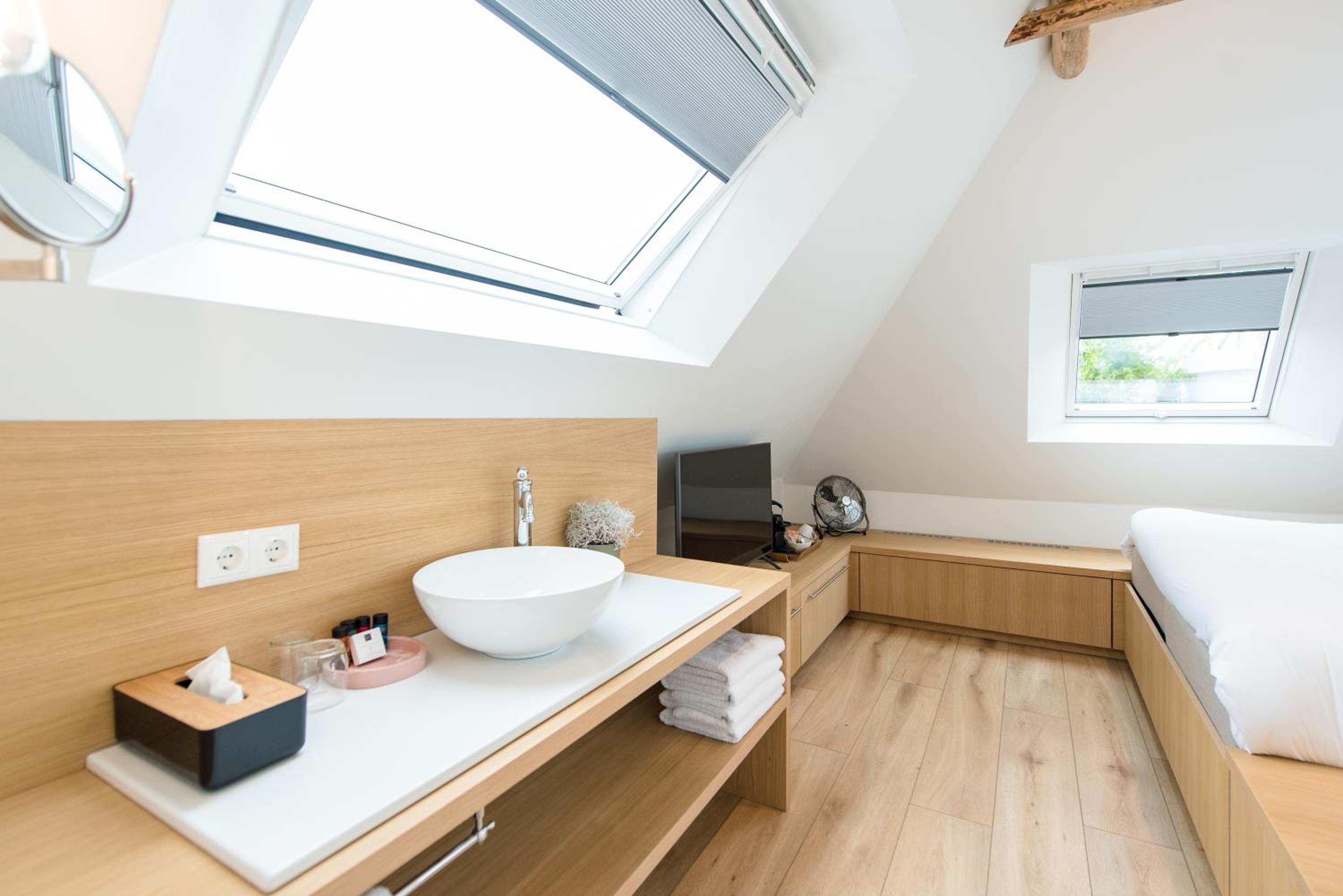 Small Double Room photo 3