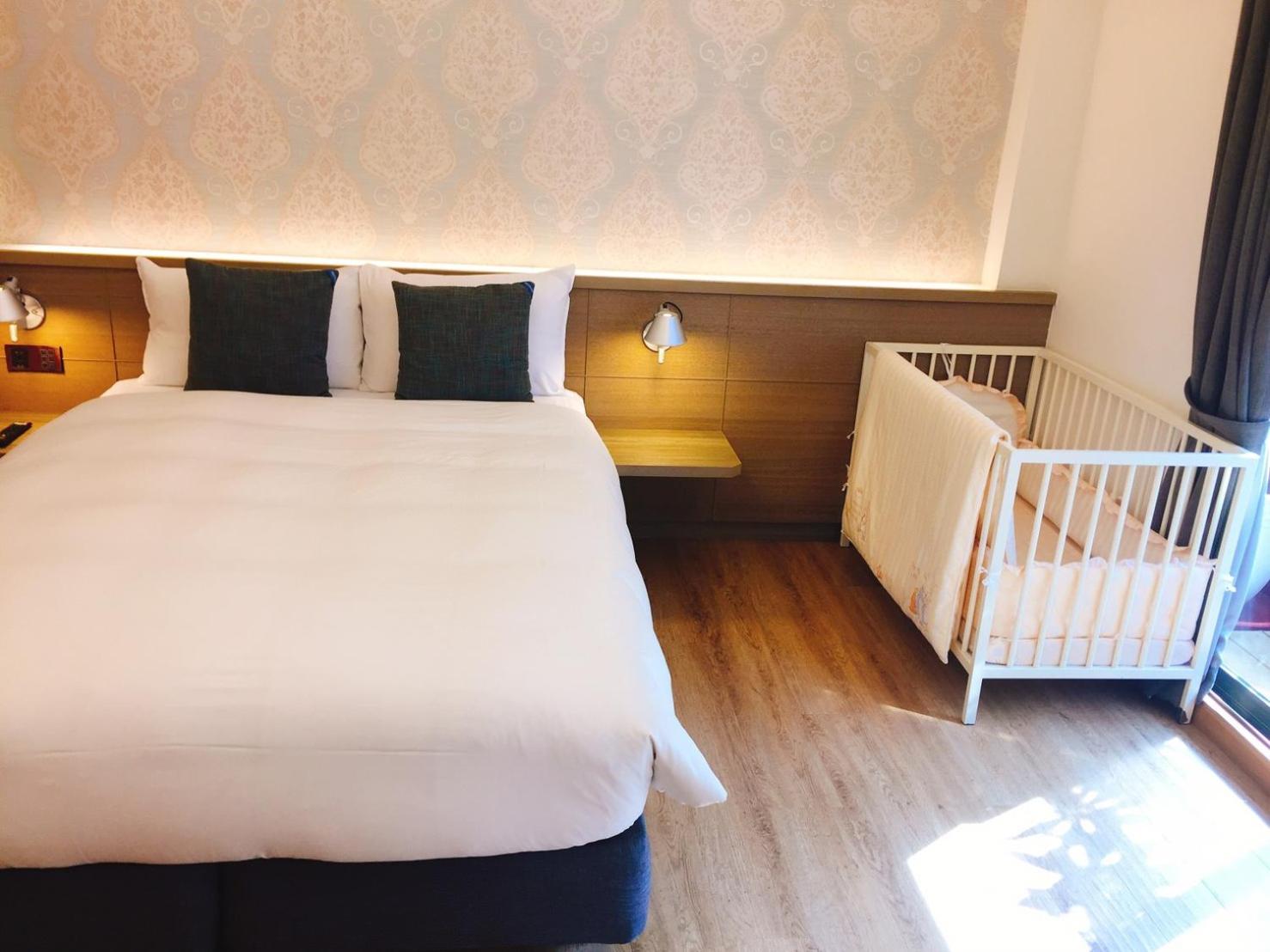 Double Room with Balcony - Photo 11