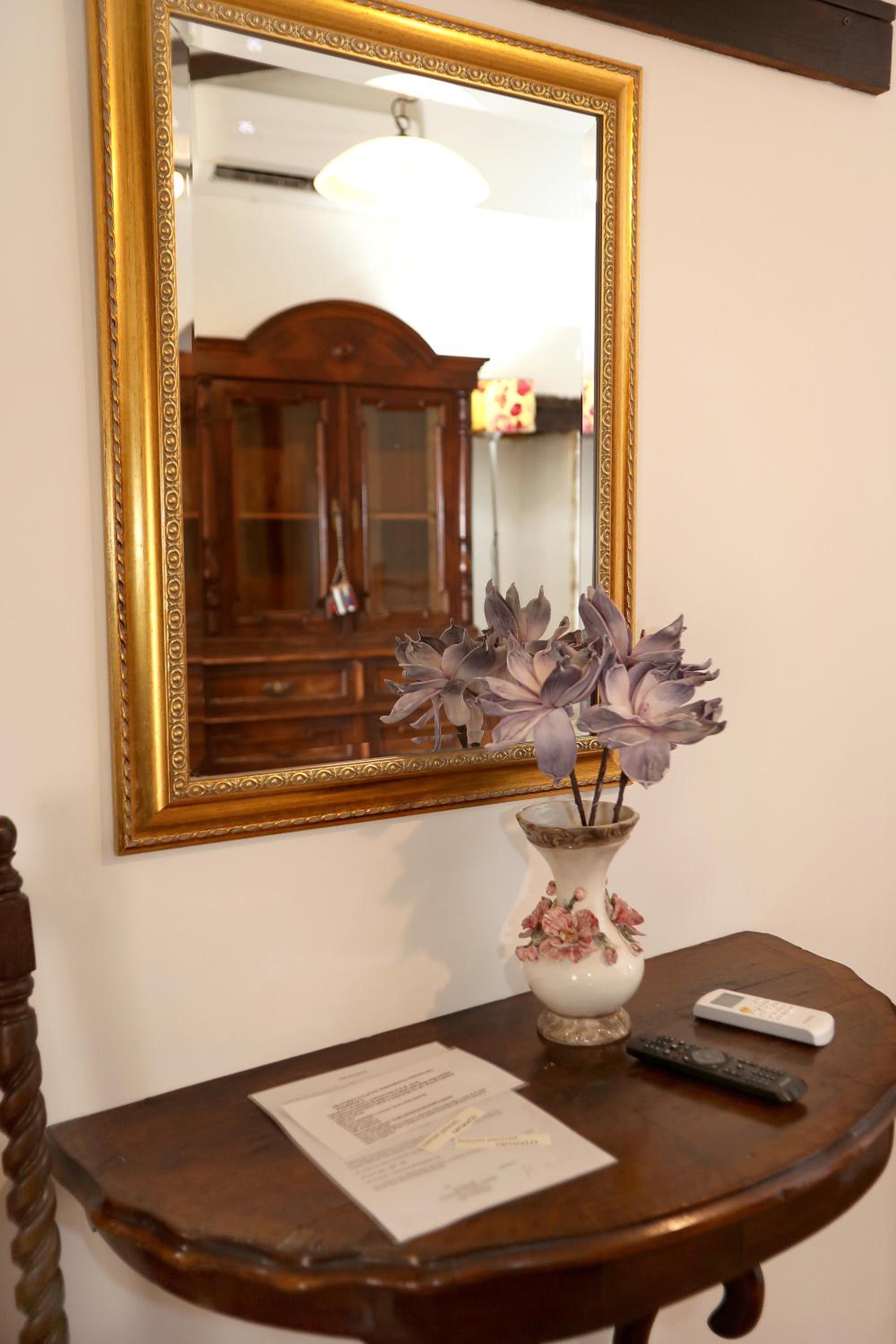 Superior Double Room with Sofa - Photo 25