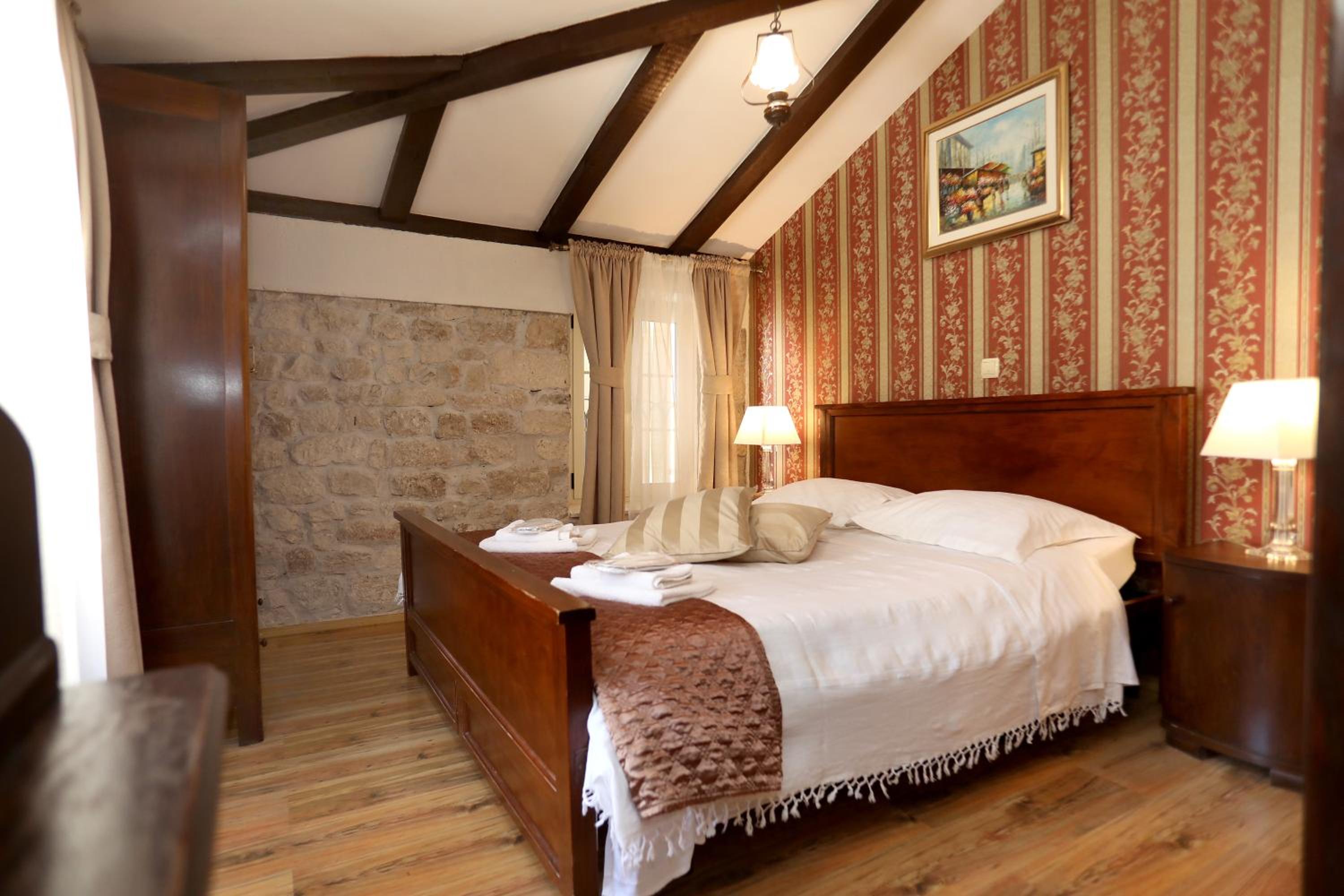 Superior Double Room with Sofa - Photo 36