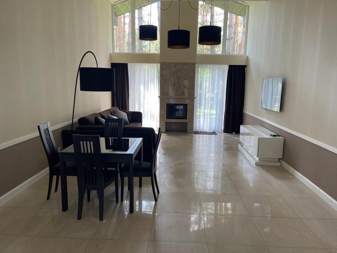 Villa photo 1