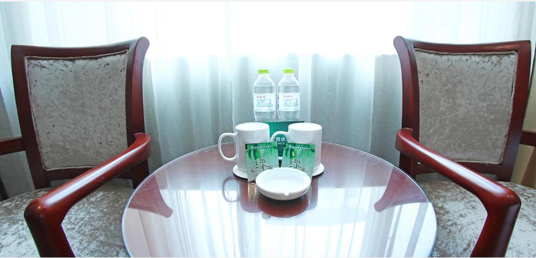 Mainland Chinese Citizens - Special Offer -  Queen Room photo 3