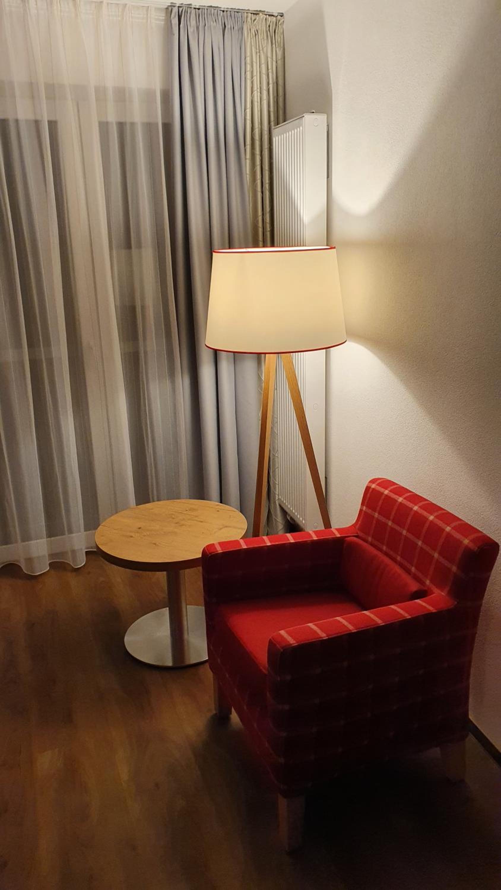 Double Room with Balcony - Photo 7