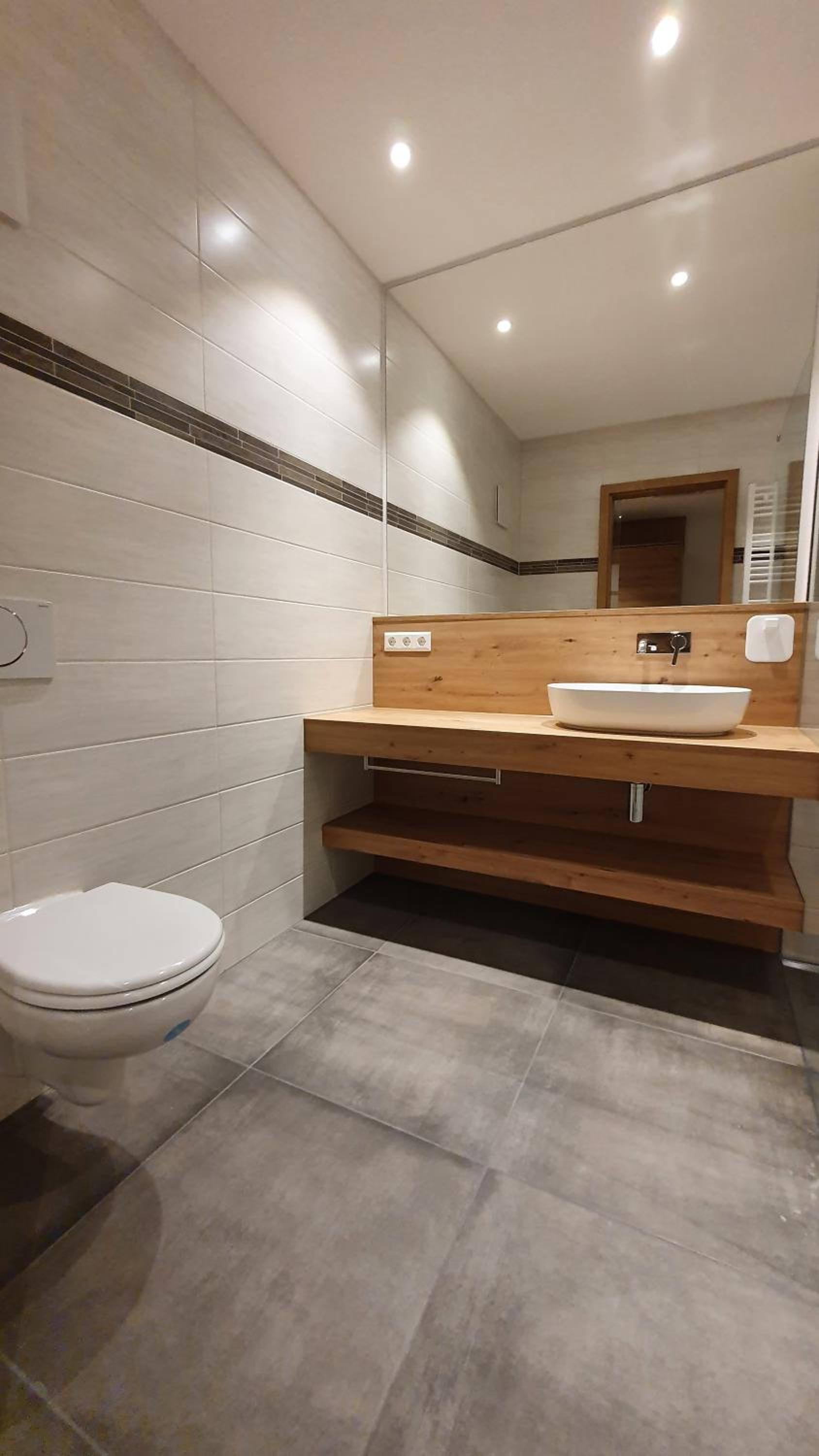 Double Room with Balcony - Photo 6