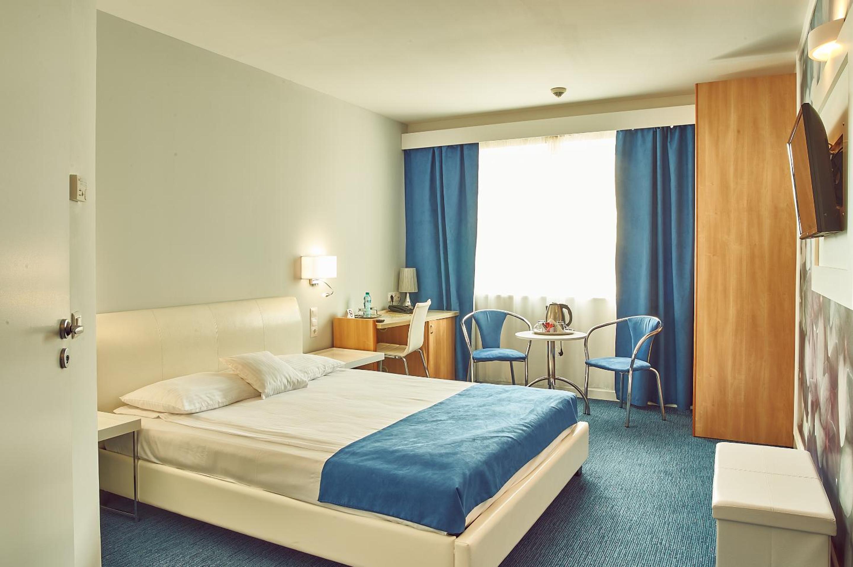 Standard Double Room - Photo 1