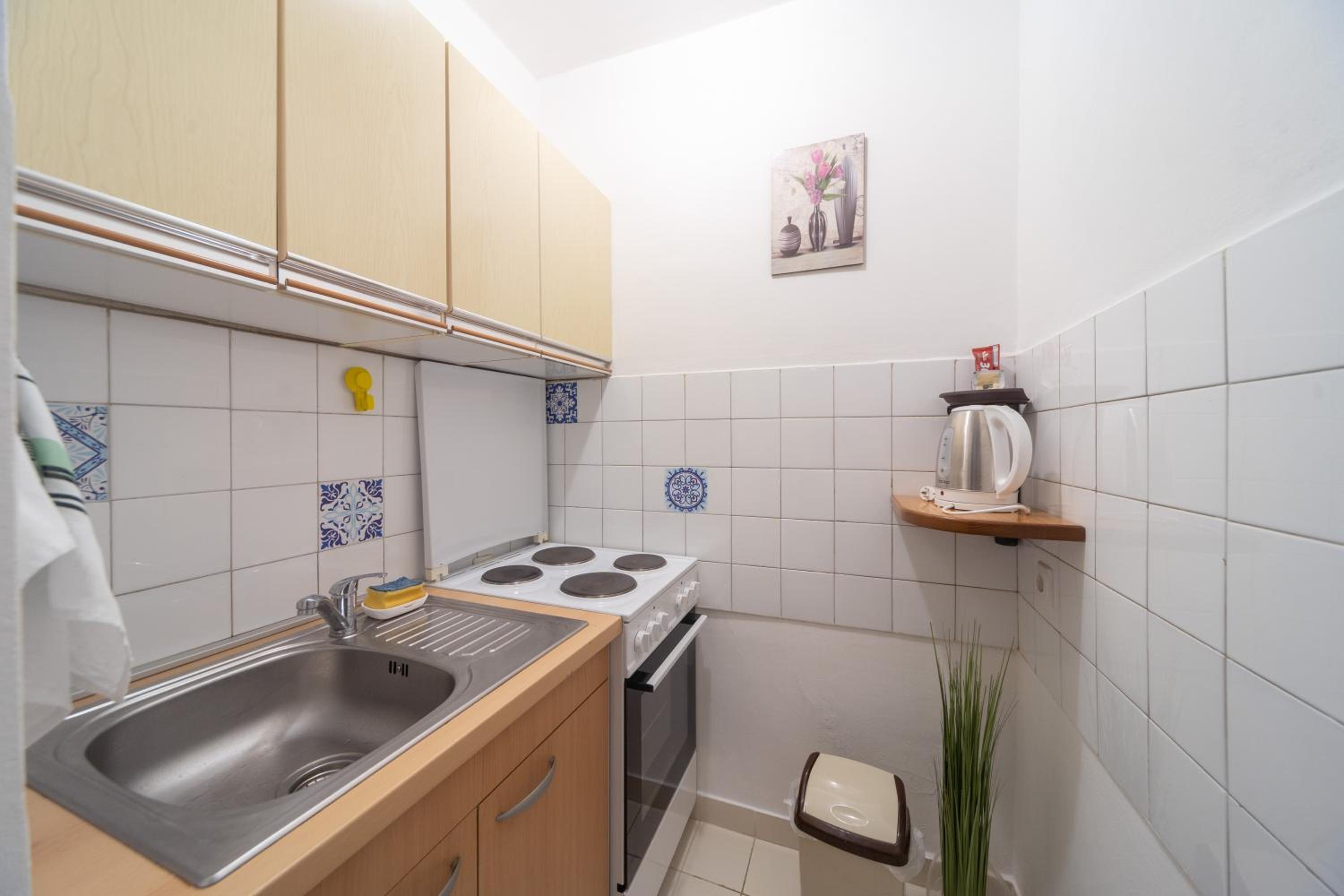 One-Bedroom Apartment - Photo 23