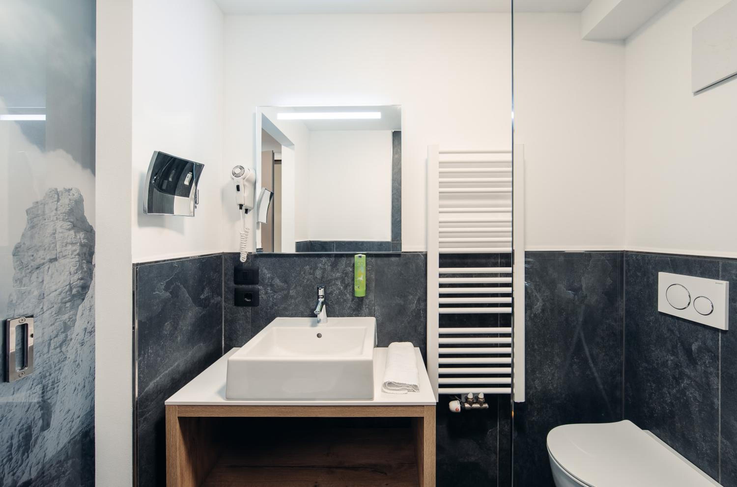 Triple Room - Photo 6