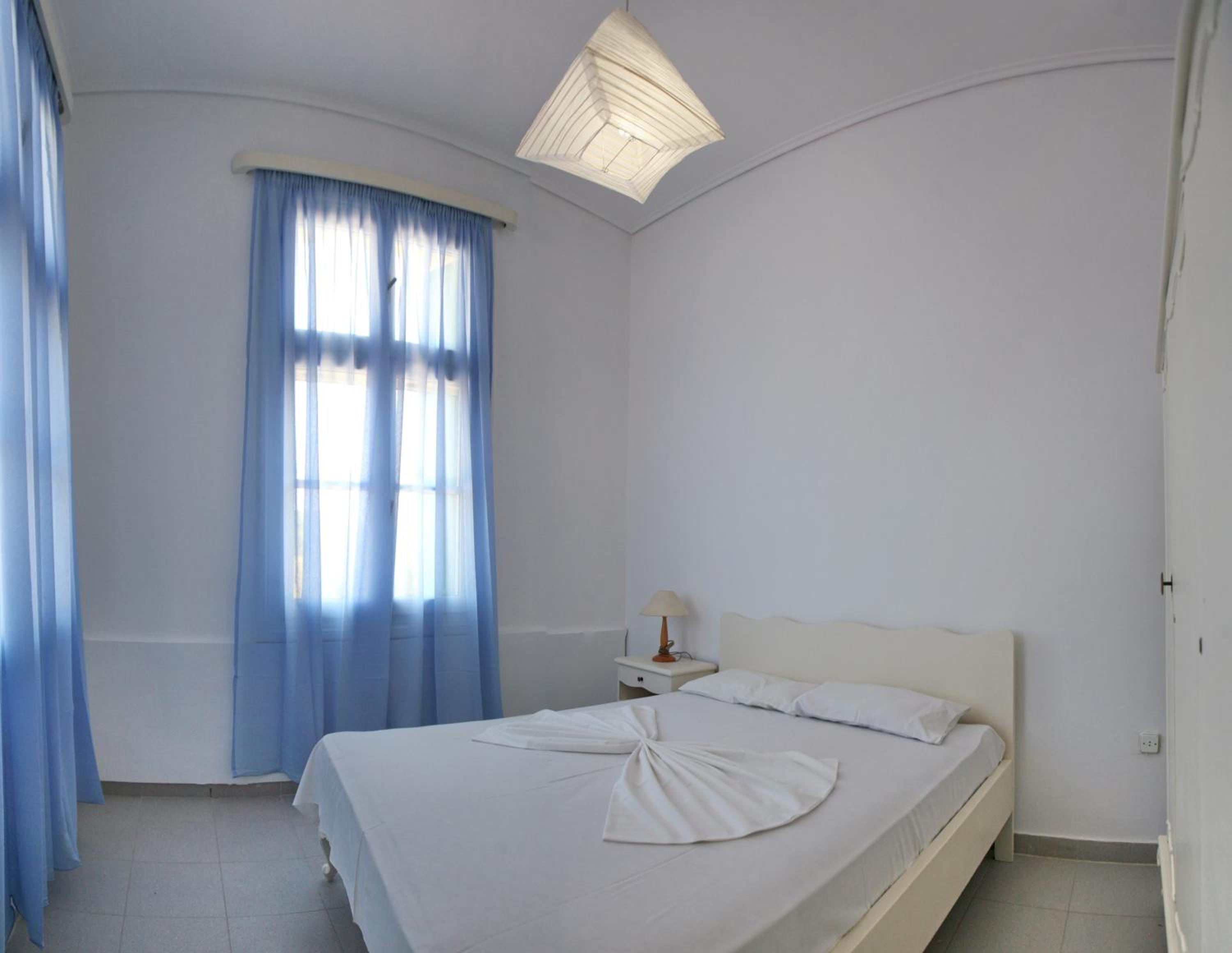 One-Bedroom Apartment photo 3