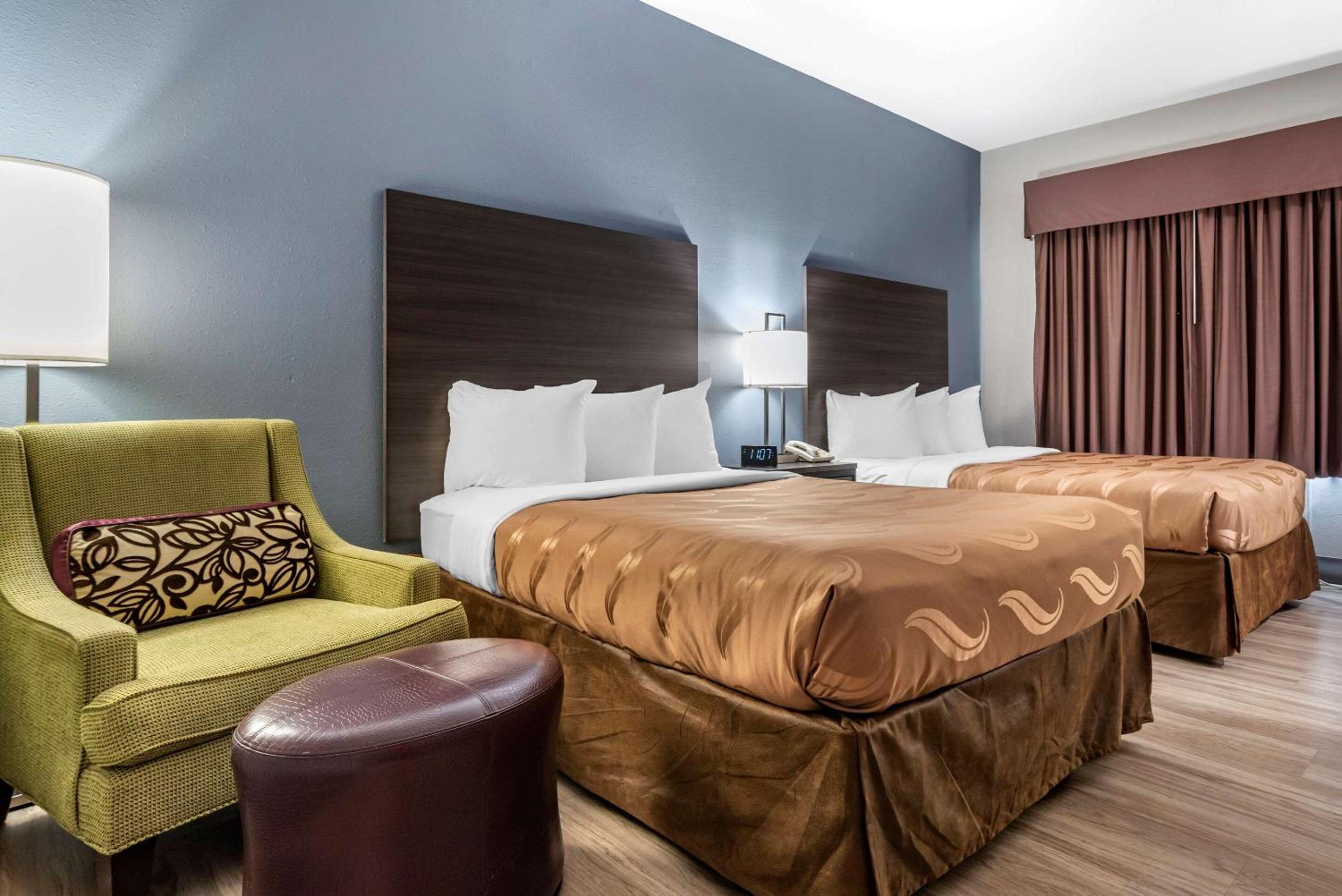 Double Room with Two Double Beds - Non-Smoking - Photo 1