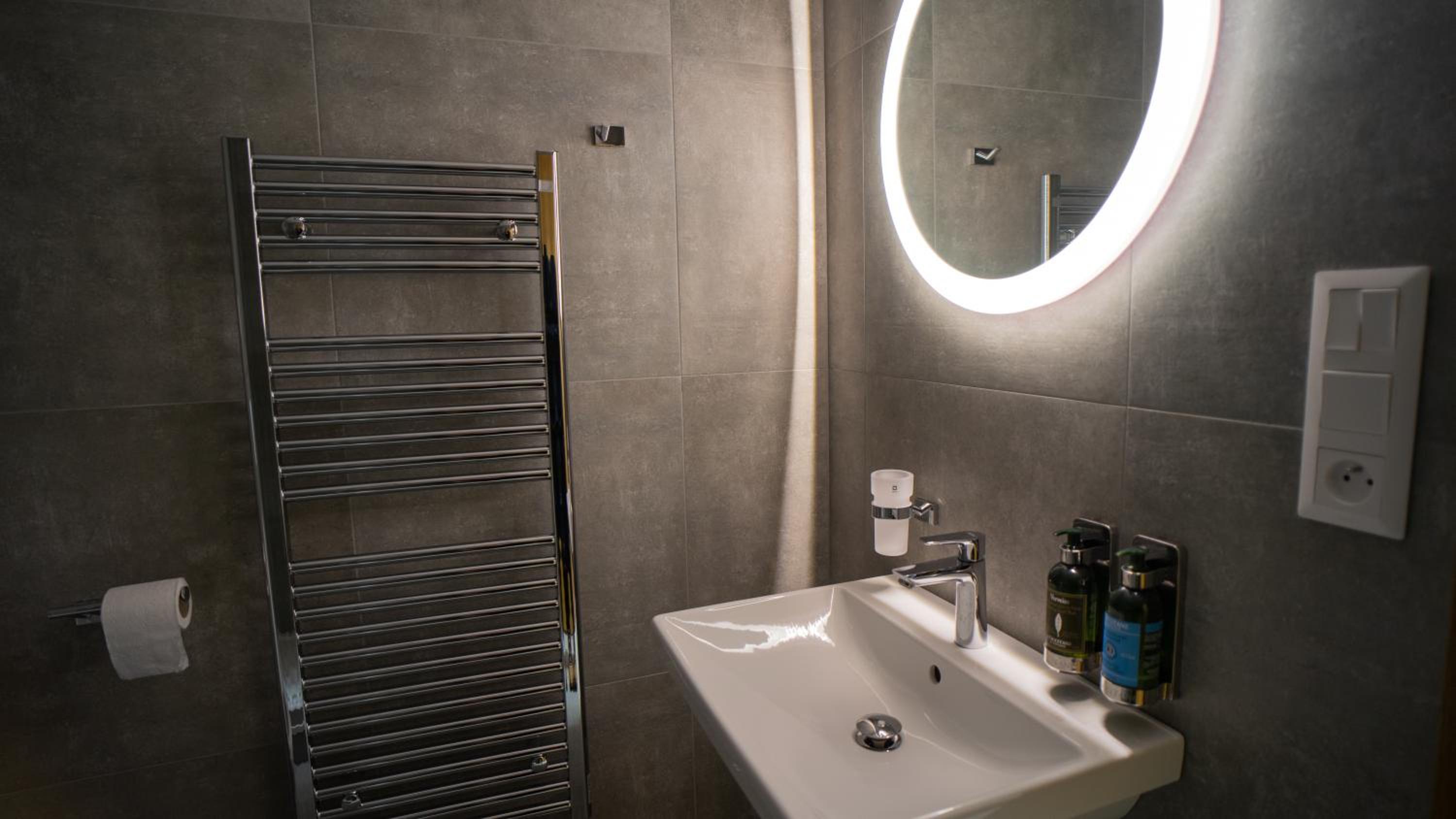 Triple Room - Photo 9