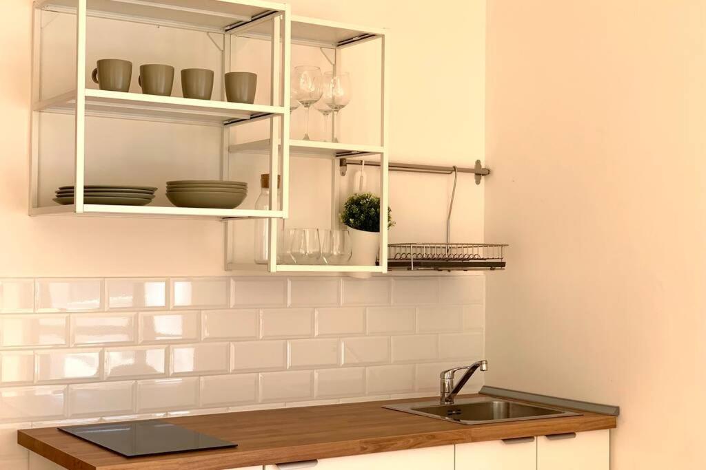 Studio Apartment photo 3