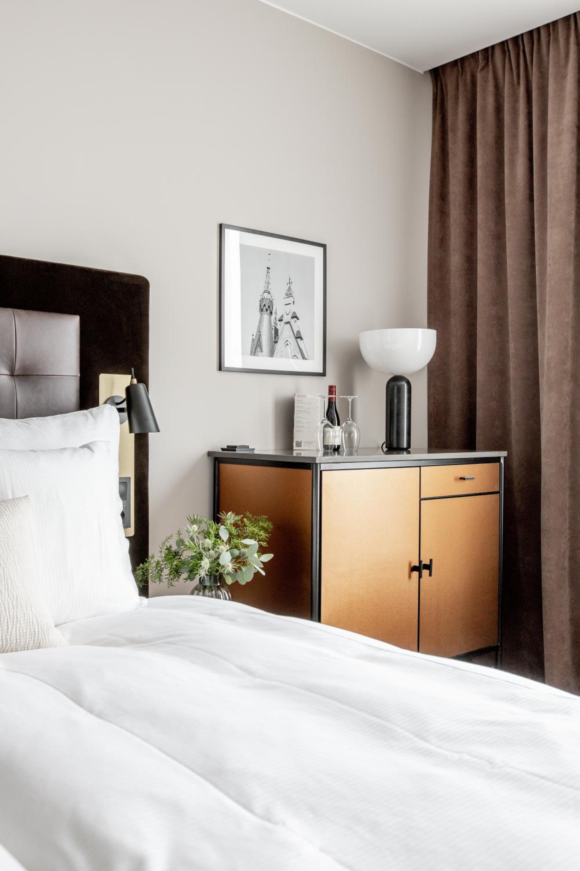 Standard Double Room - Photo 2