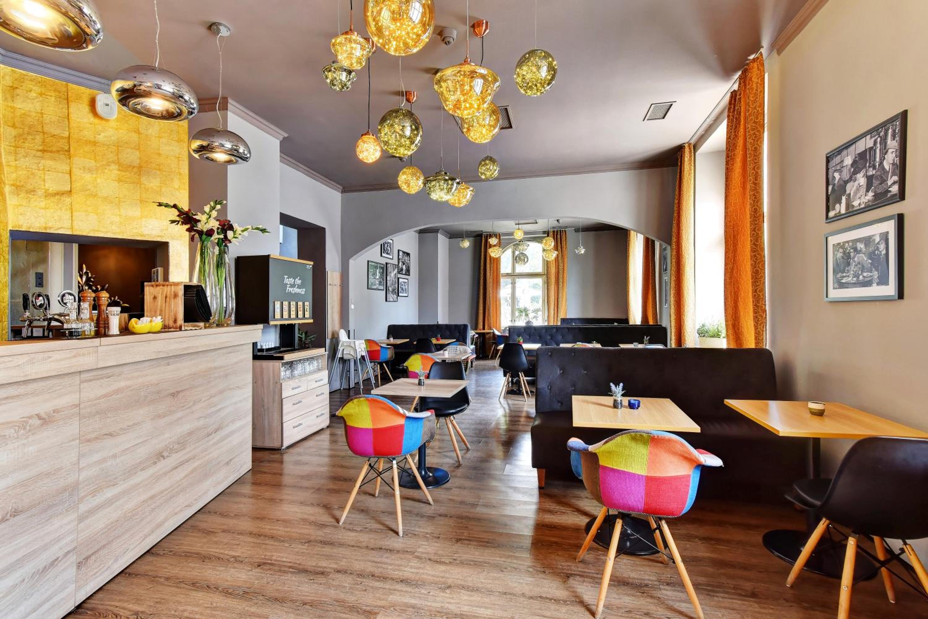 Superior Double or Twin Room with Free Mini-bar photo 2