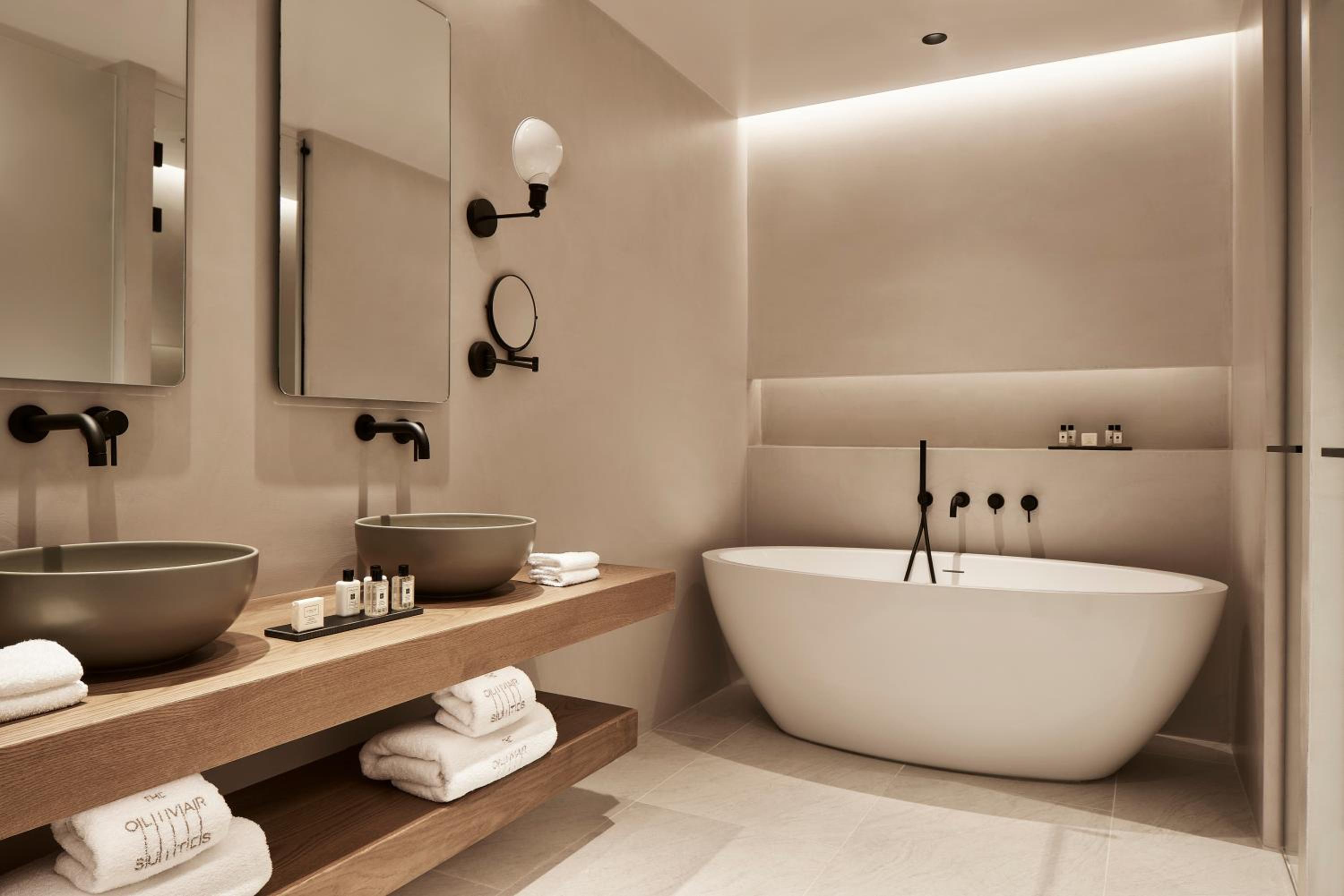 Riviera Suite with Sea View - Photo 4