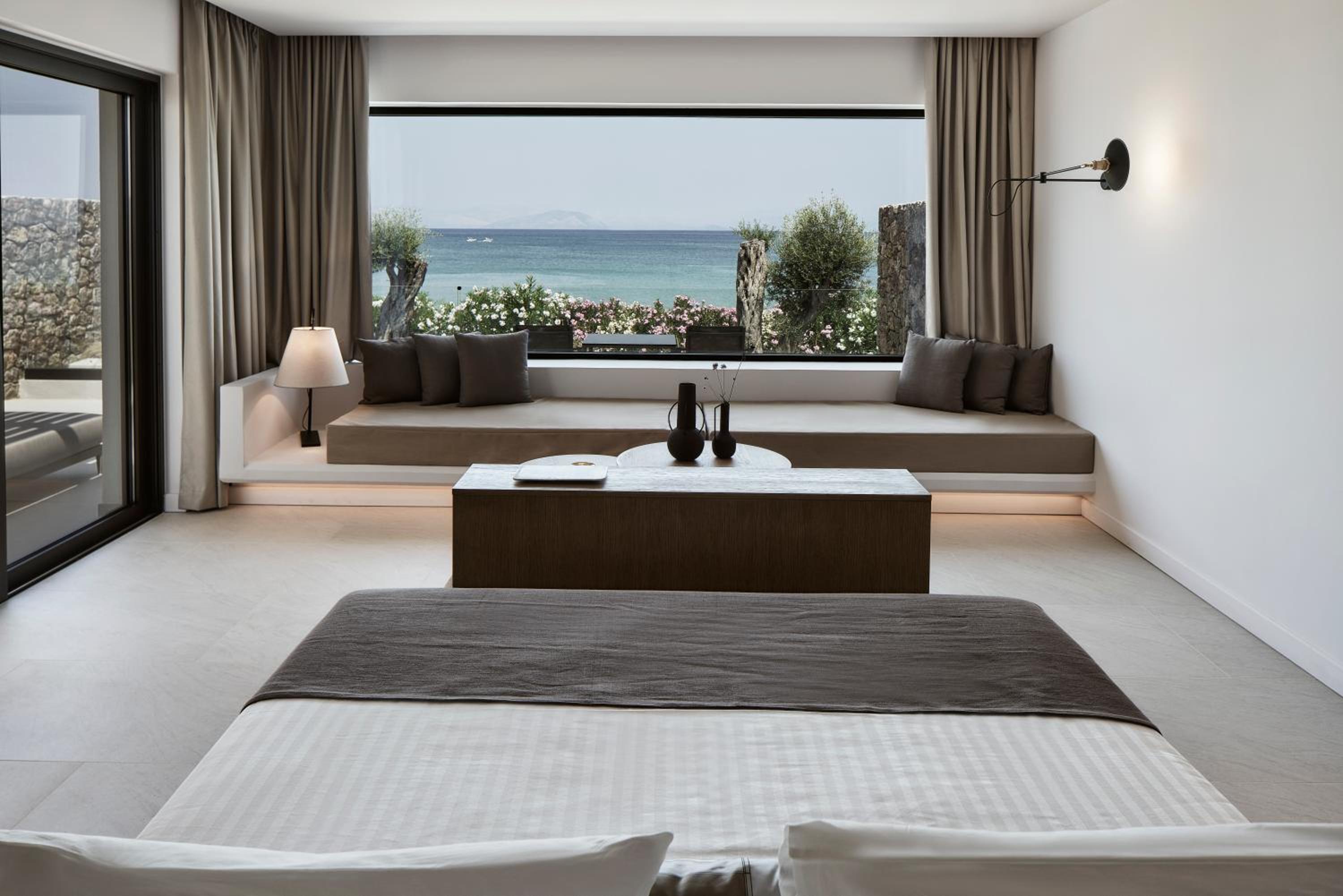 Riviera Suite with Sea View - Photo 1