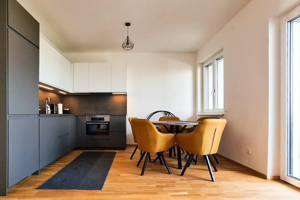 Two-Bedroom Apartment photo 2