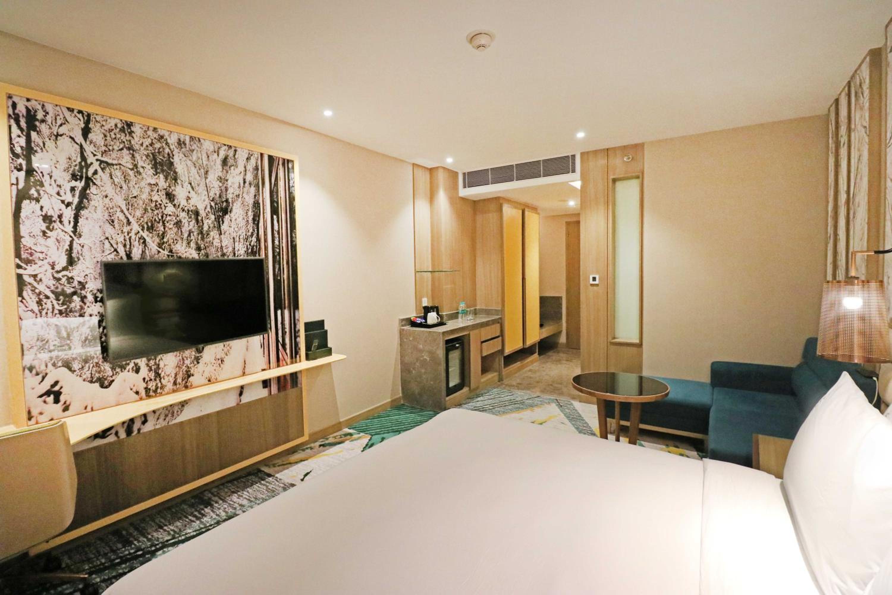 Standard Room with 20% discount on Food And Soft Beverages and Laundry