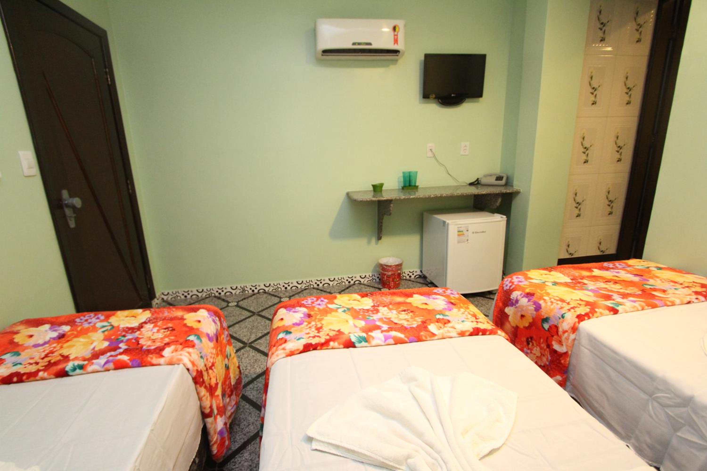 Basic Triple Room photo 2