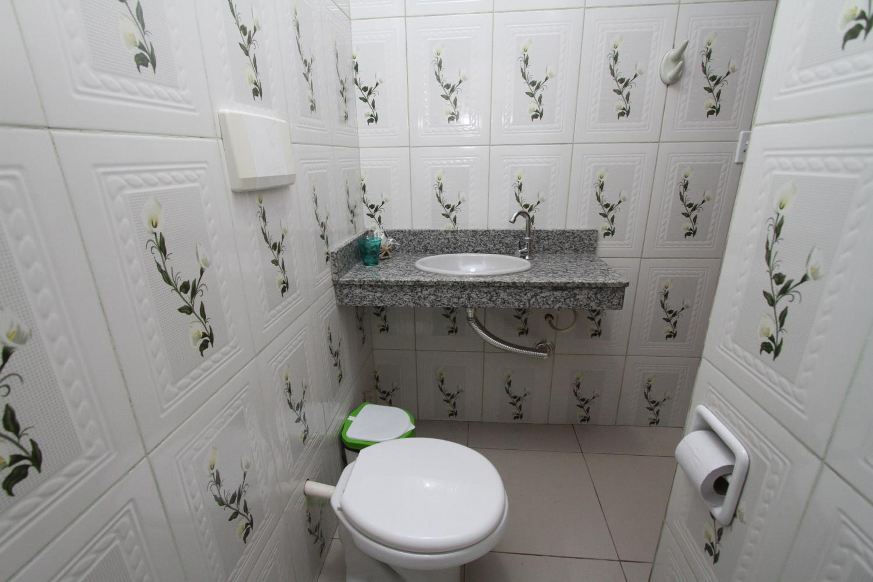 Basic Triple Room photo 3