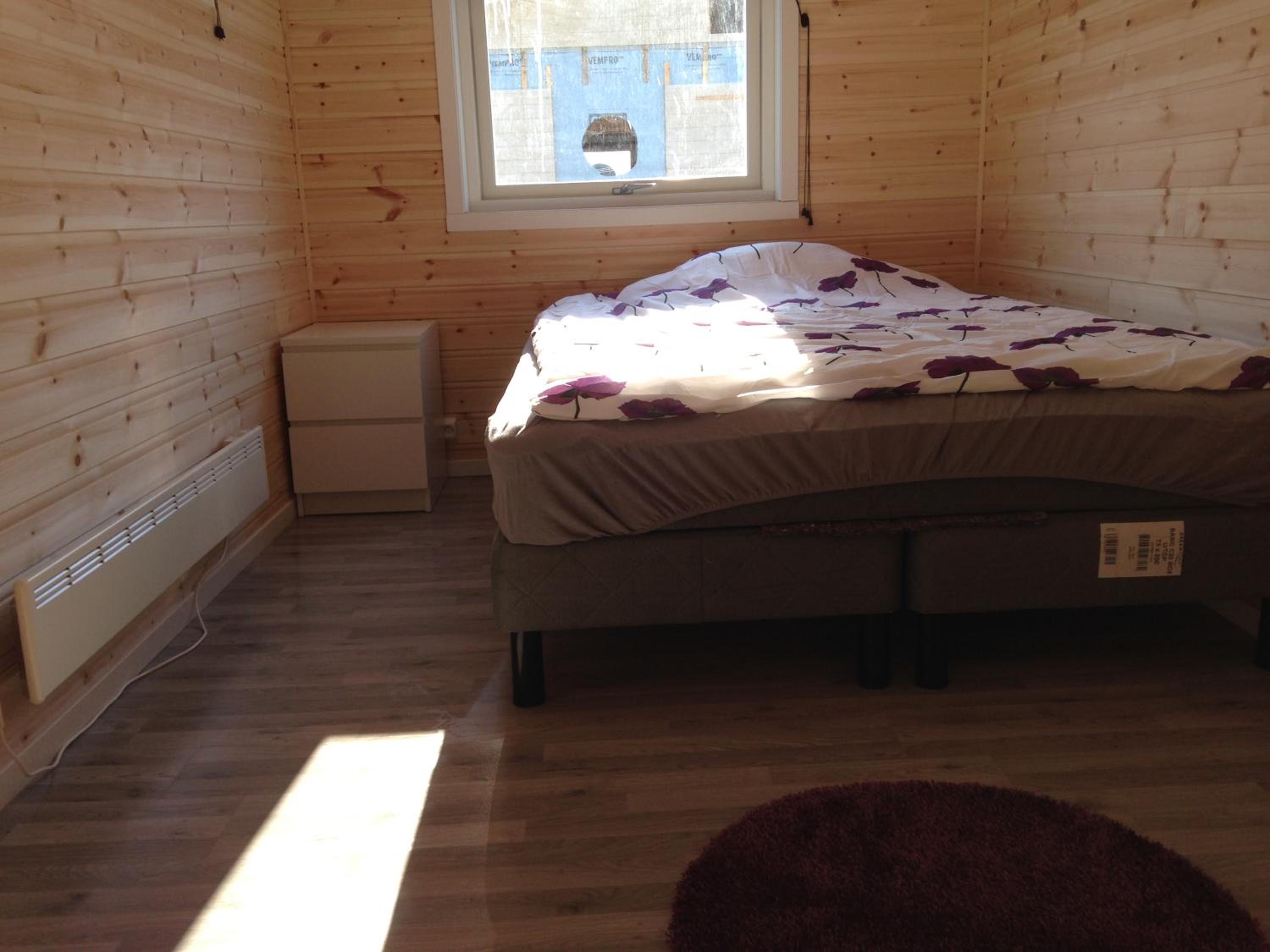 Two-Bedroom Cottage - Photo 5
