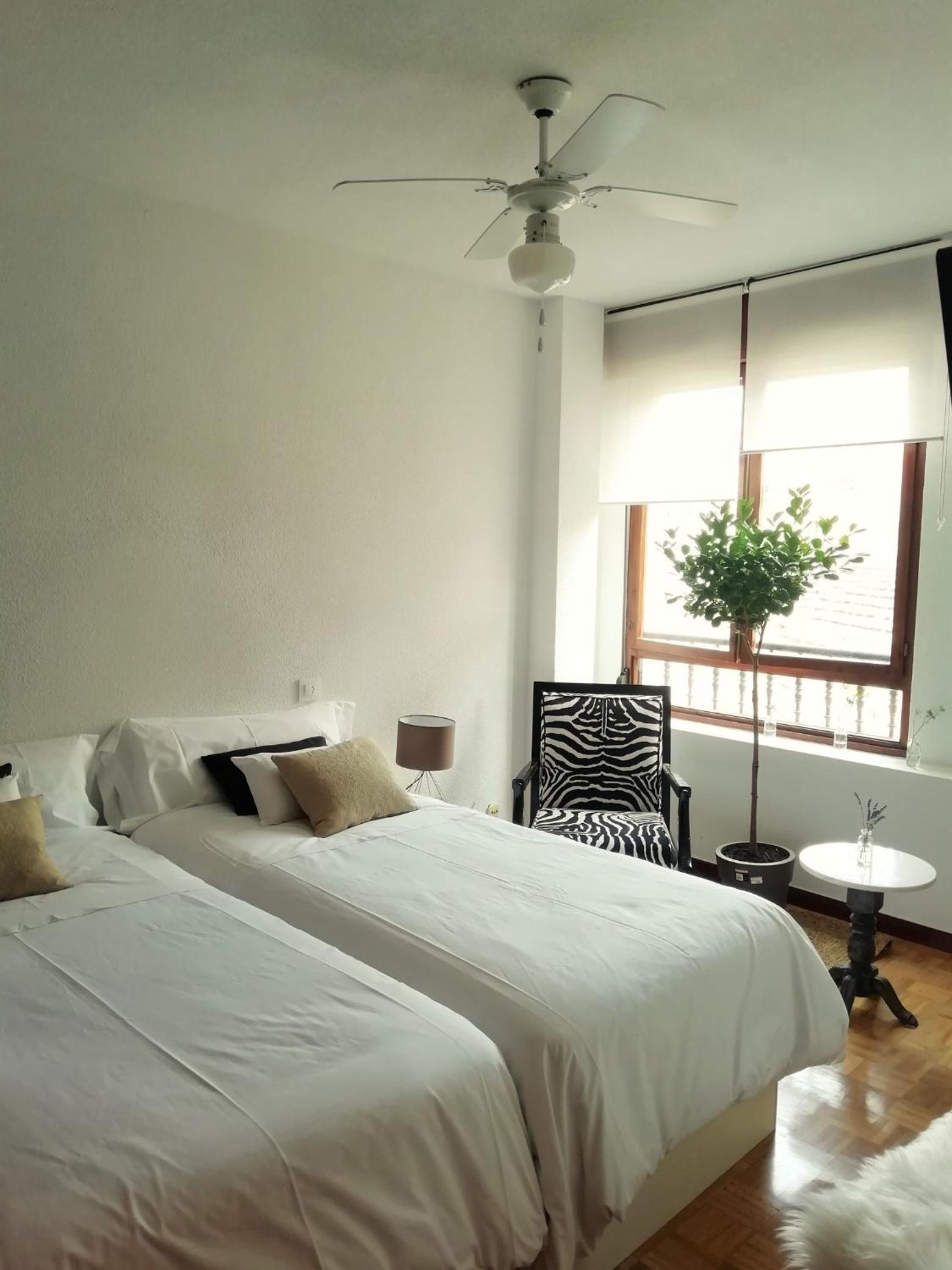 Two-Bedroom Suite - Photo 6