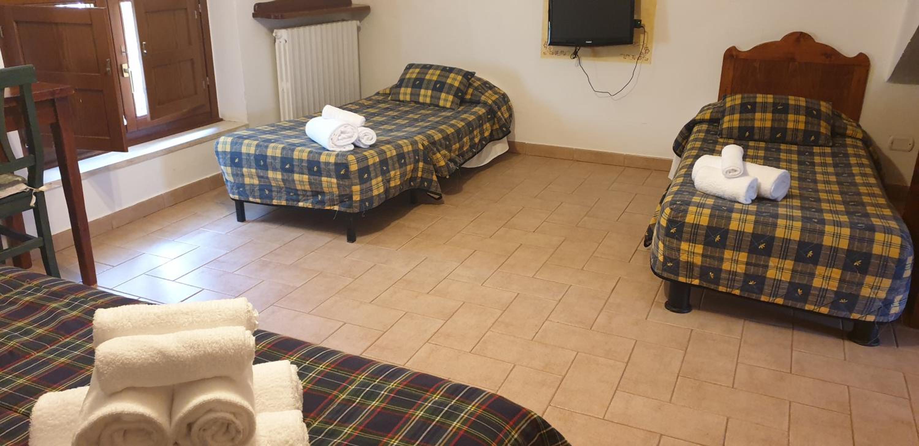 Quadruple Room - Photo 1