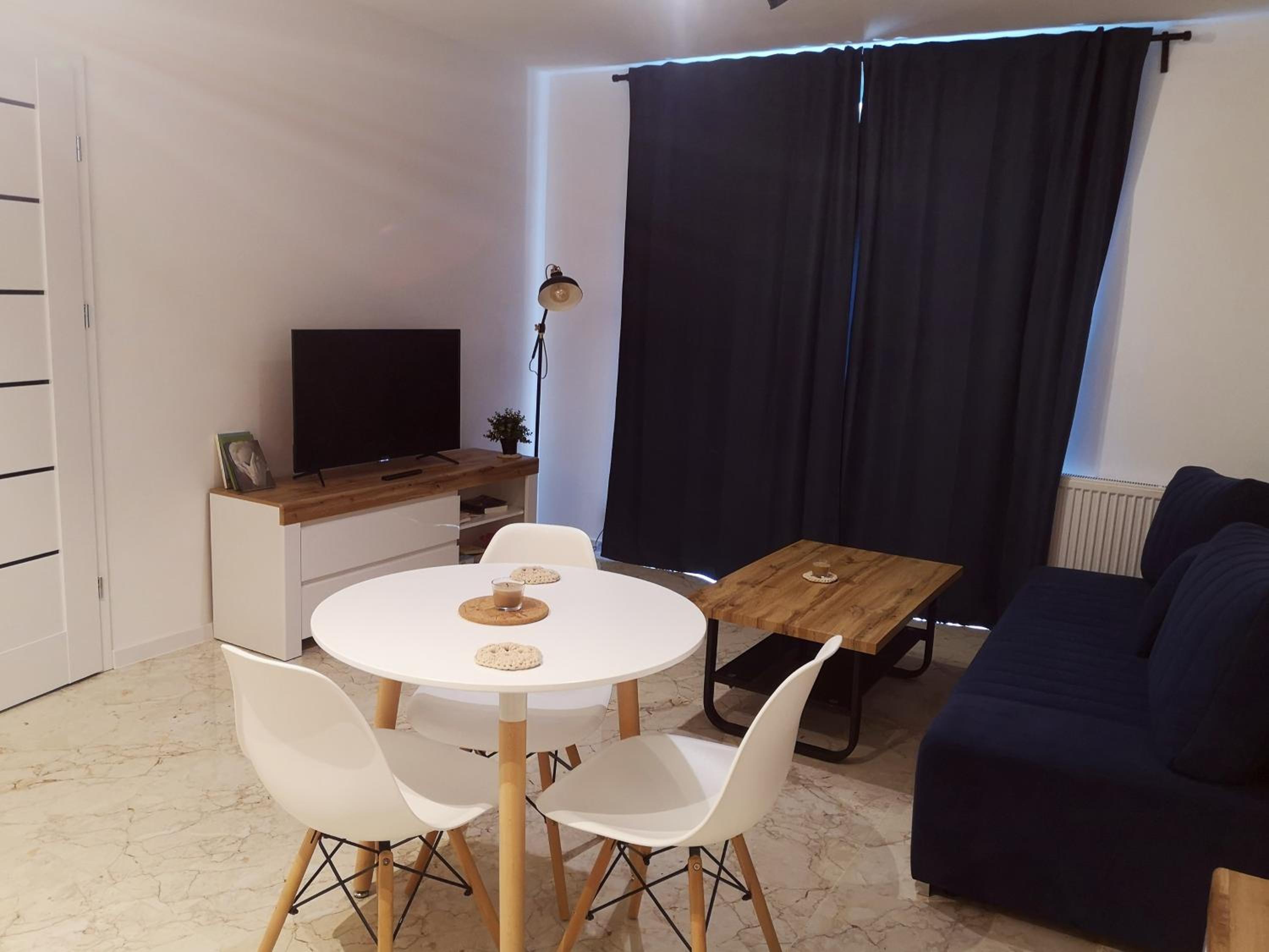 One-Bedroom Apartment - Photo 10