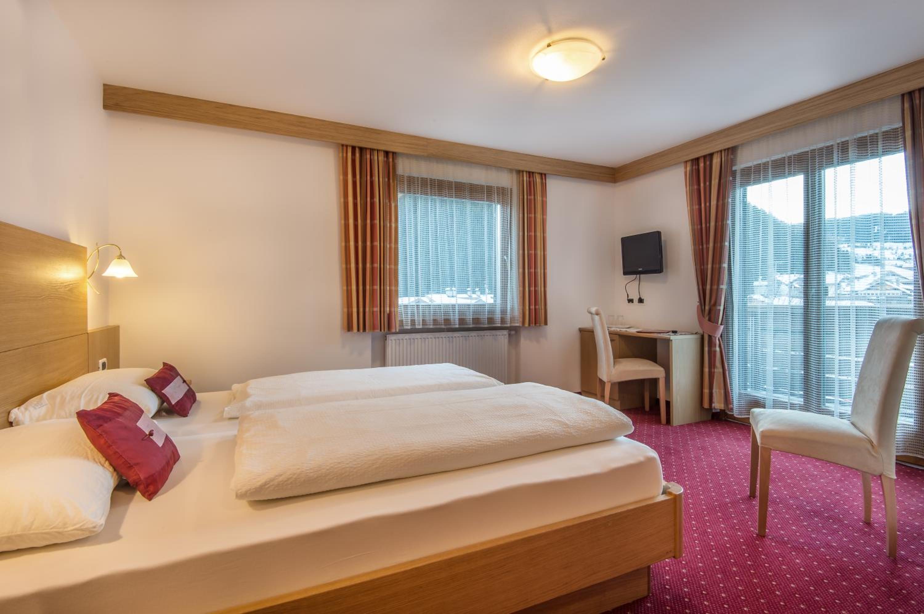 Double or Twin Room photo 1
