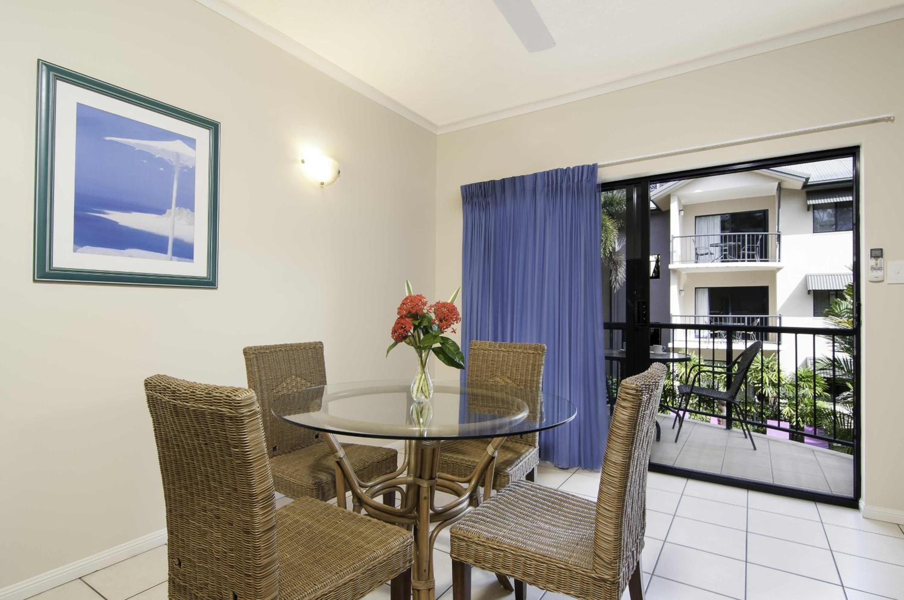 One-Bedroom Apartment - Photo 4