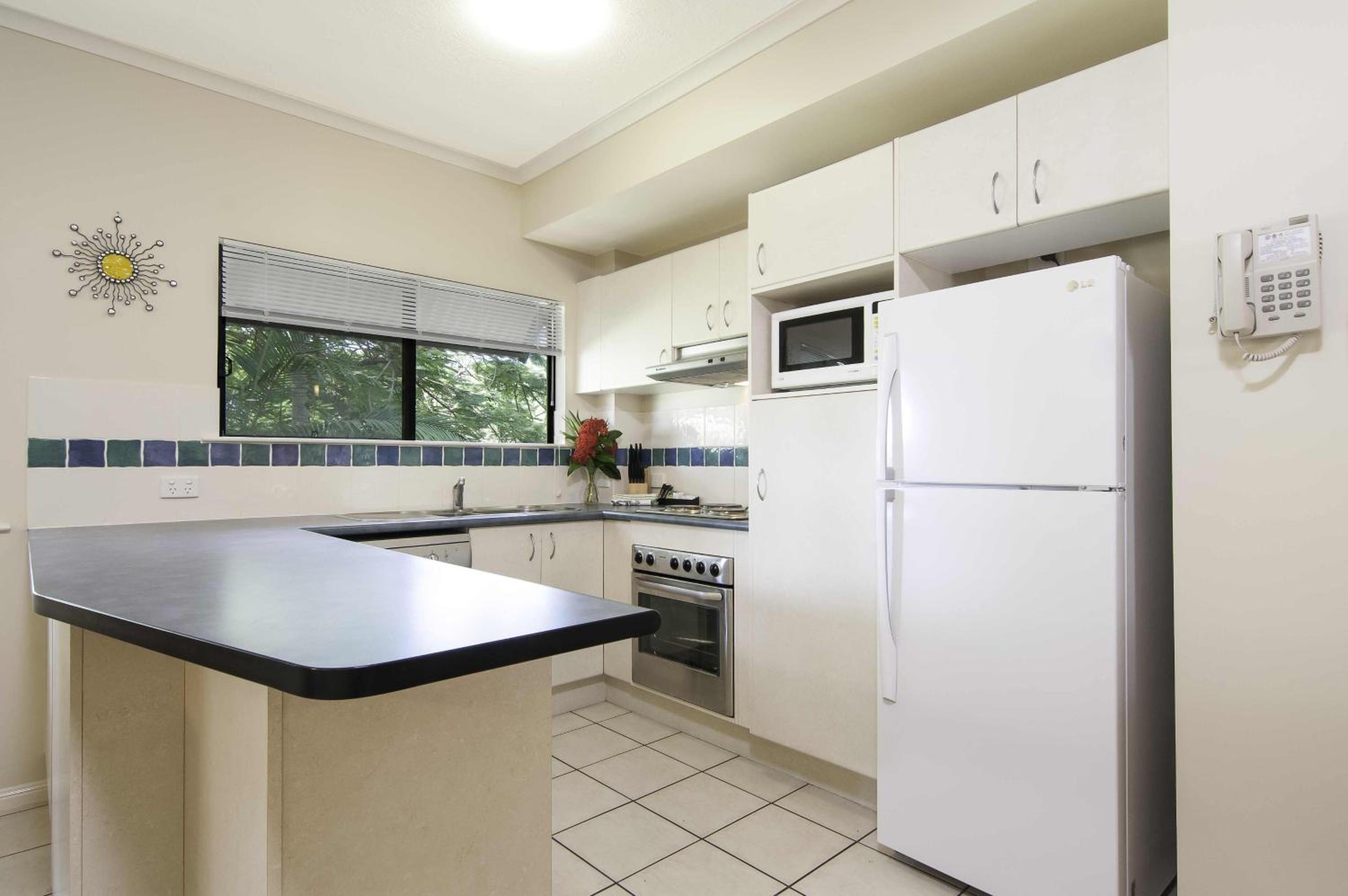Two-Bedroom Apartment - Photo 6