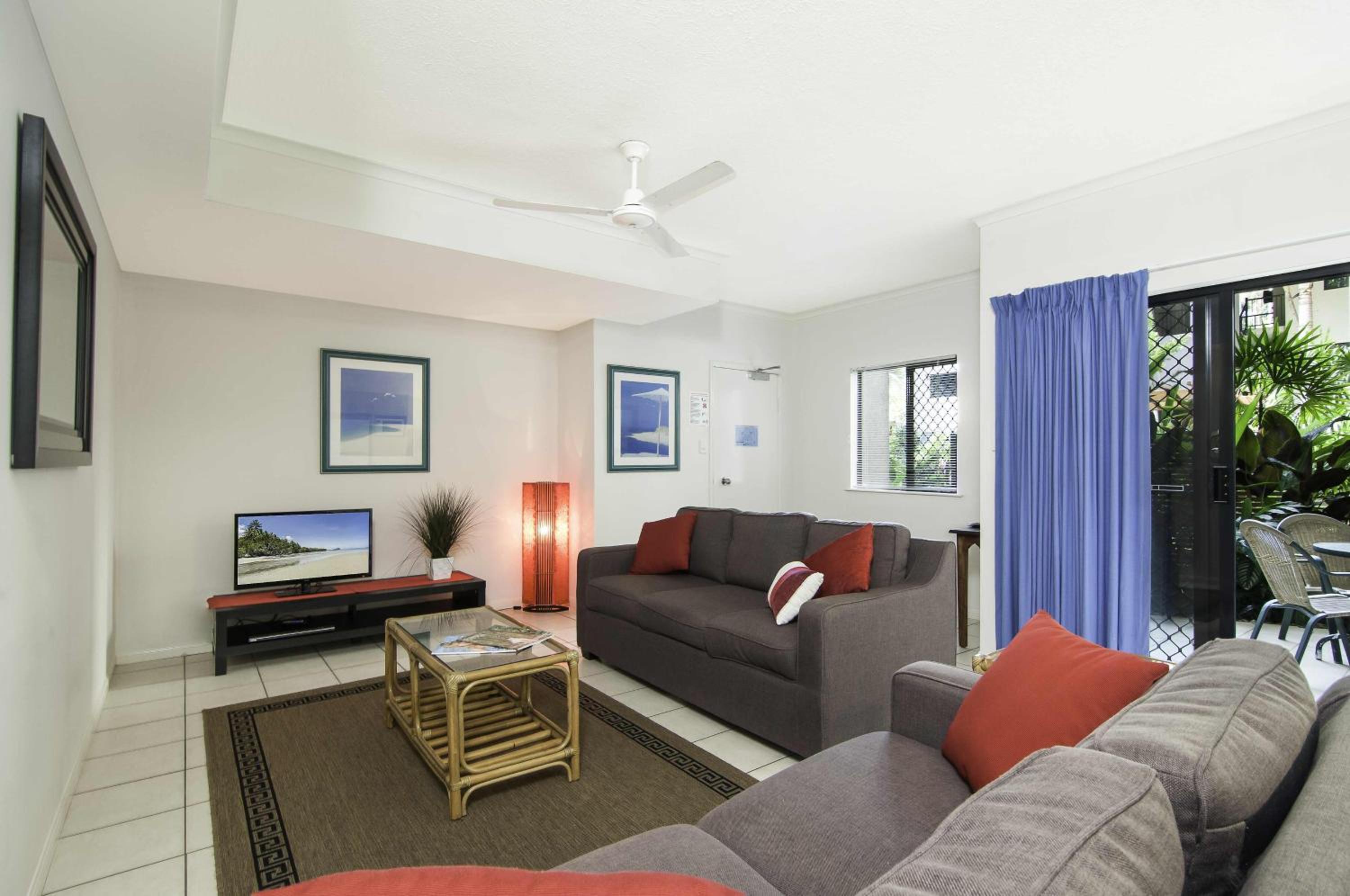 Two-Bedroom Apartment - Photo 7