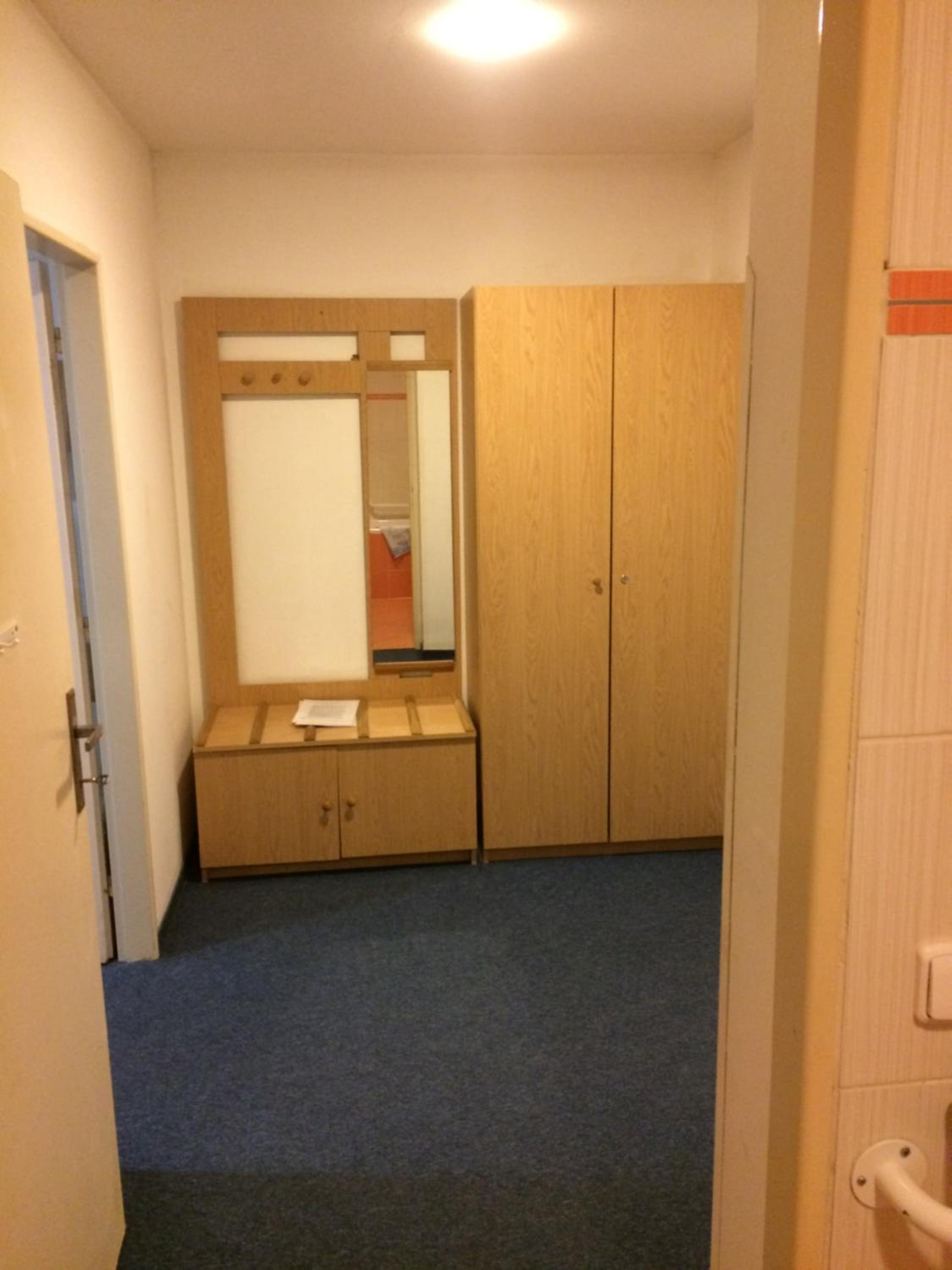 Twin Room - Disability Access - Photo 2
