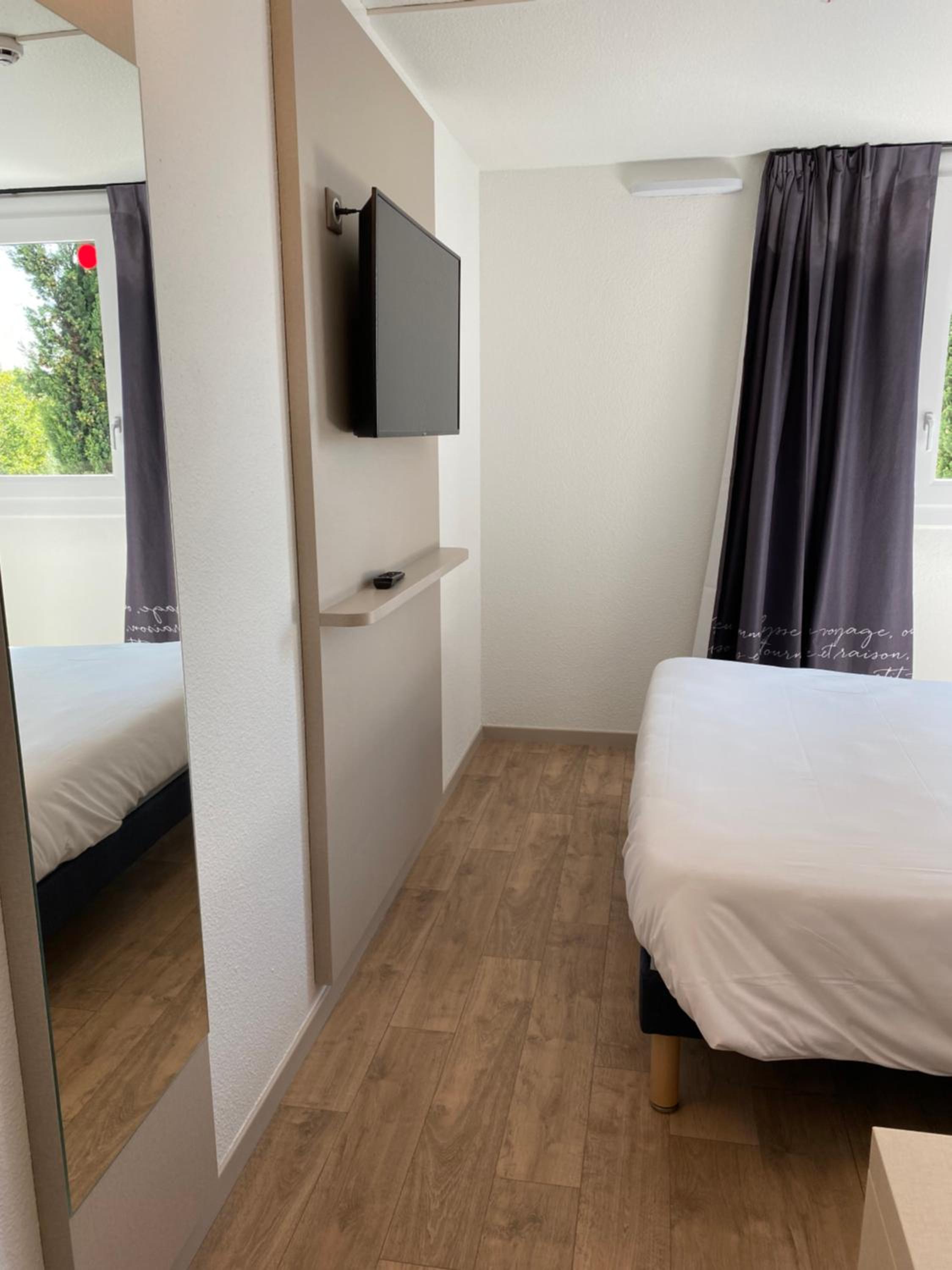 Double Room - Photo 4