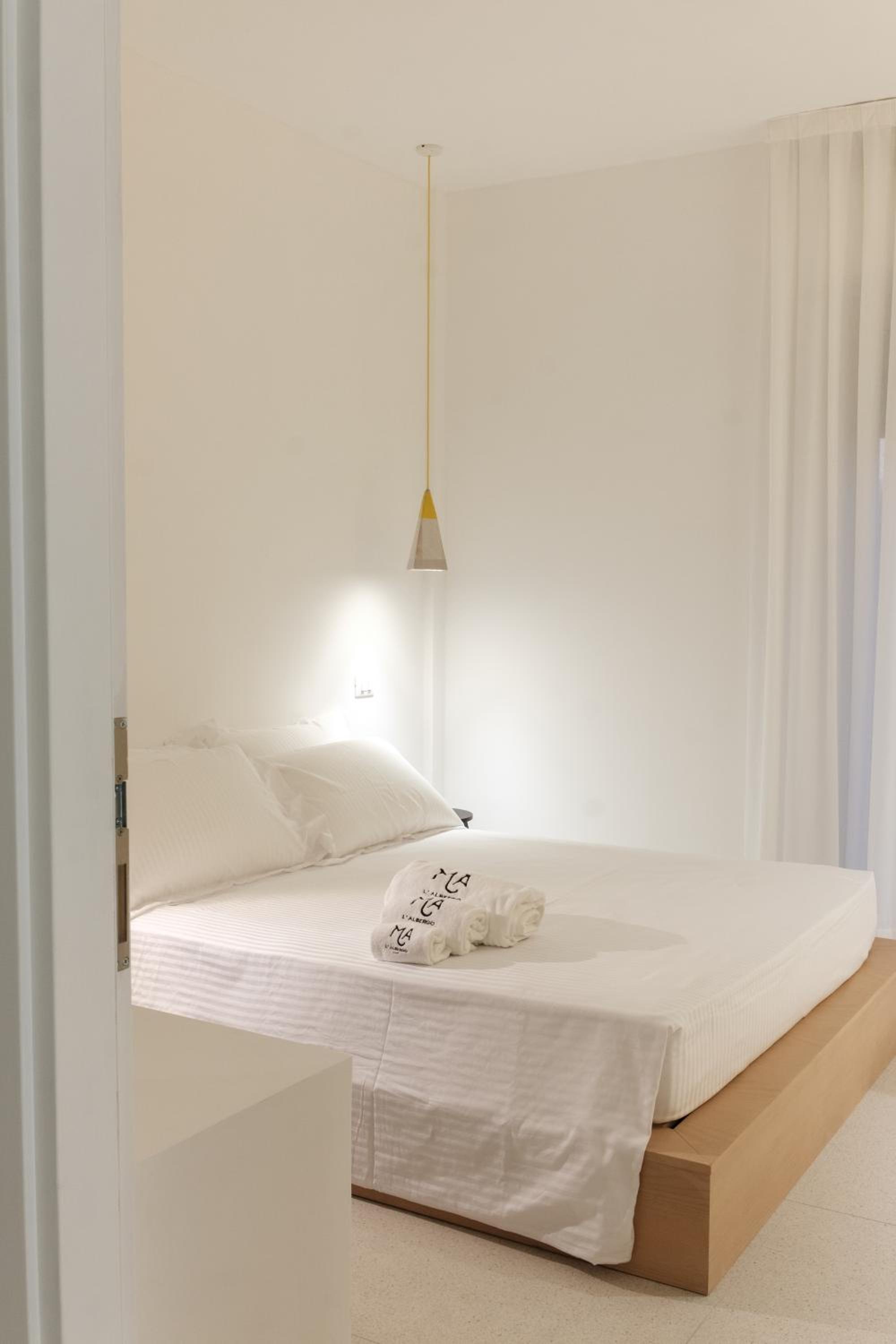 Deluxe Double Room with Sea View - Photo 1