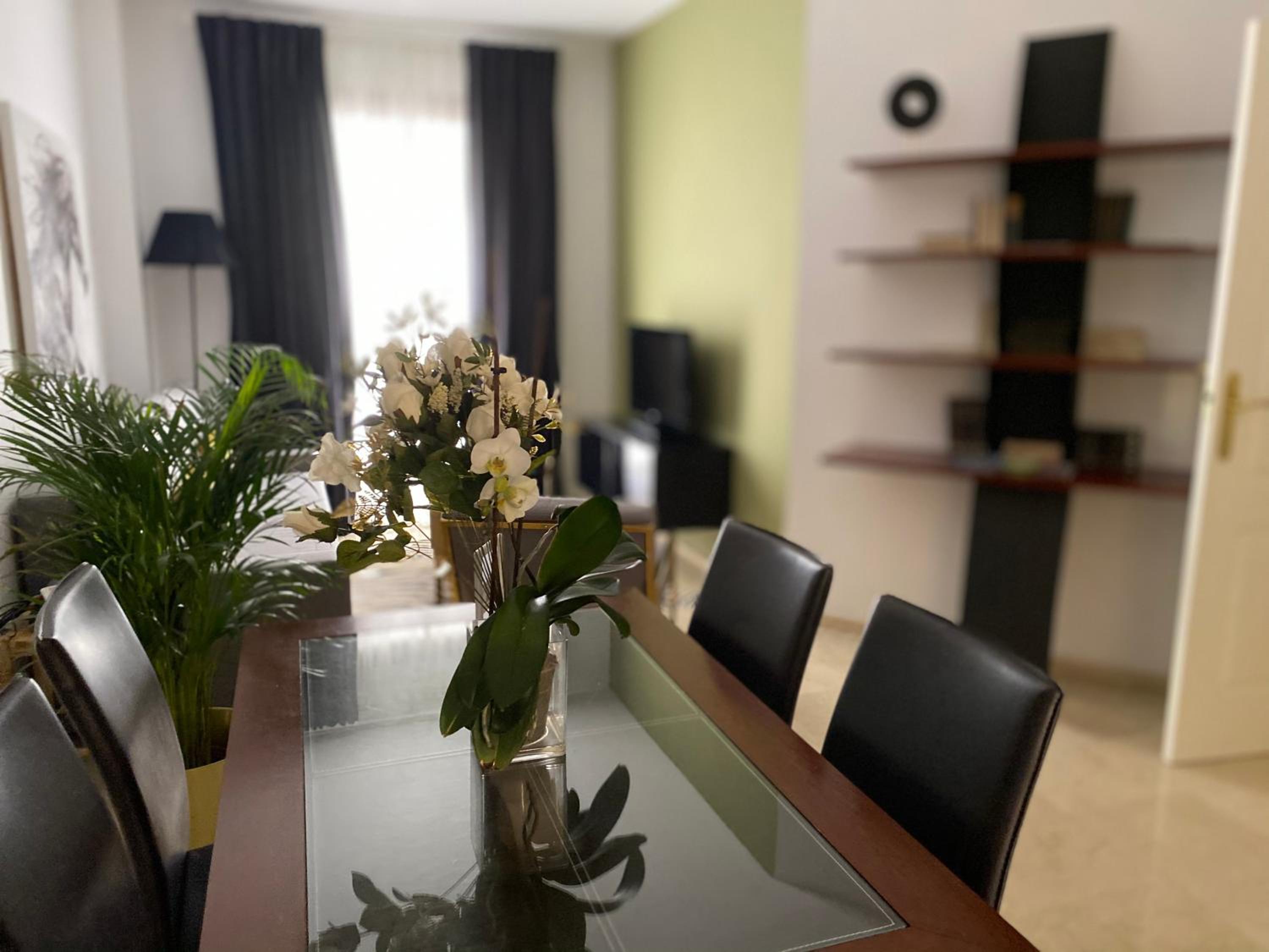 One-Bedroom Apartment - Photo 9