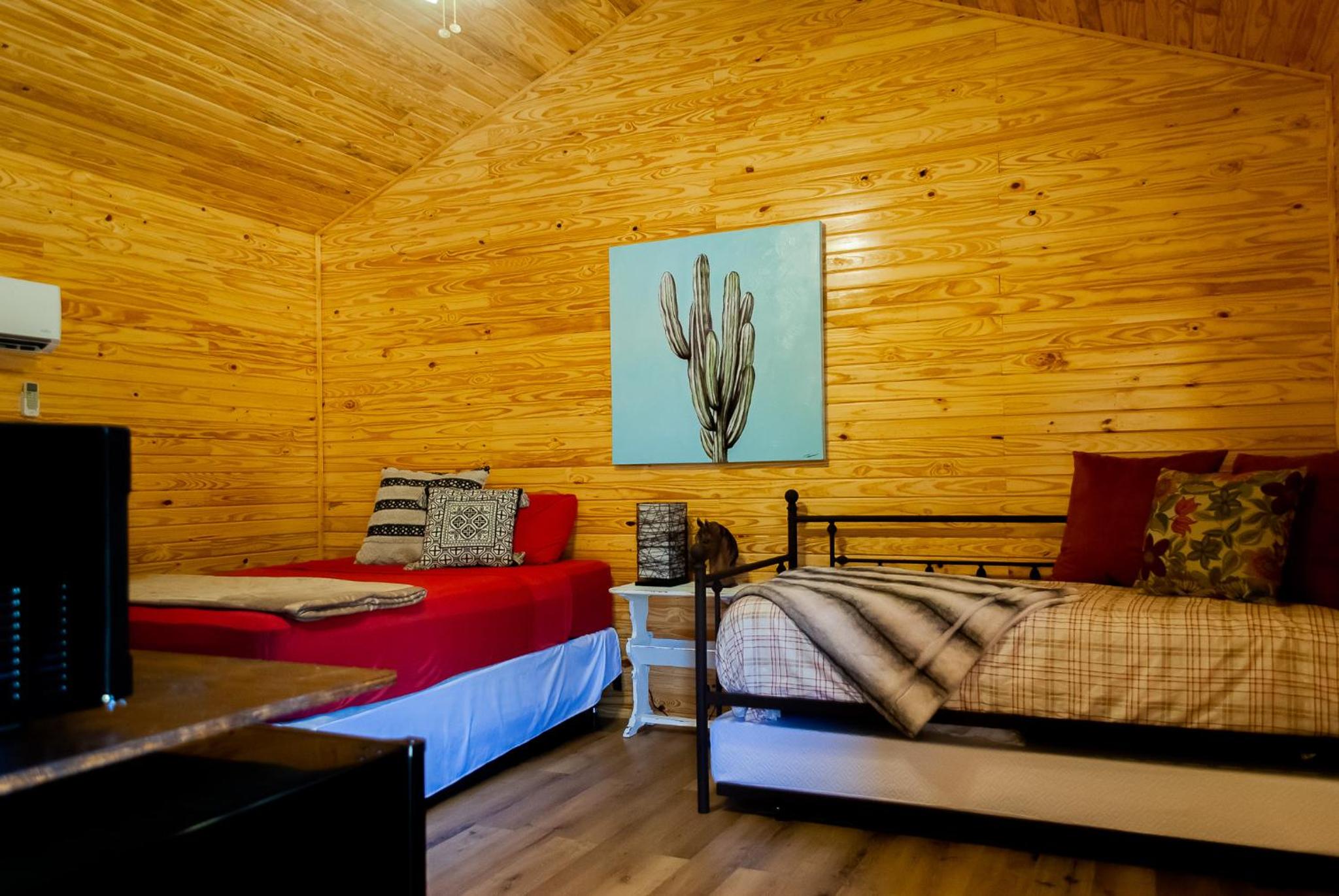 Kick Back West Suite - Photo 1